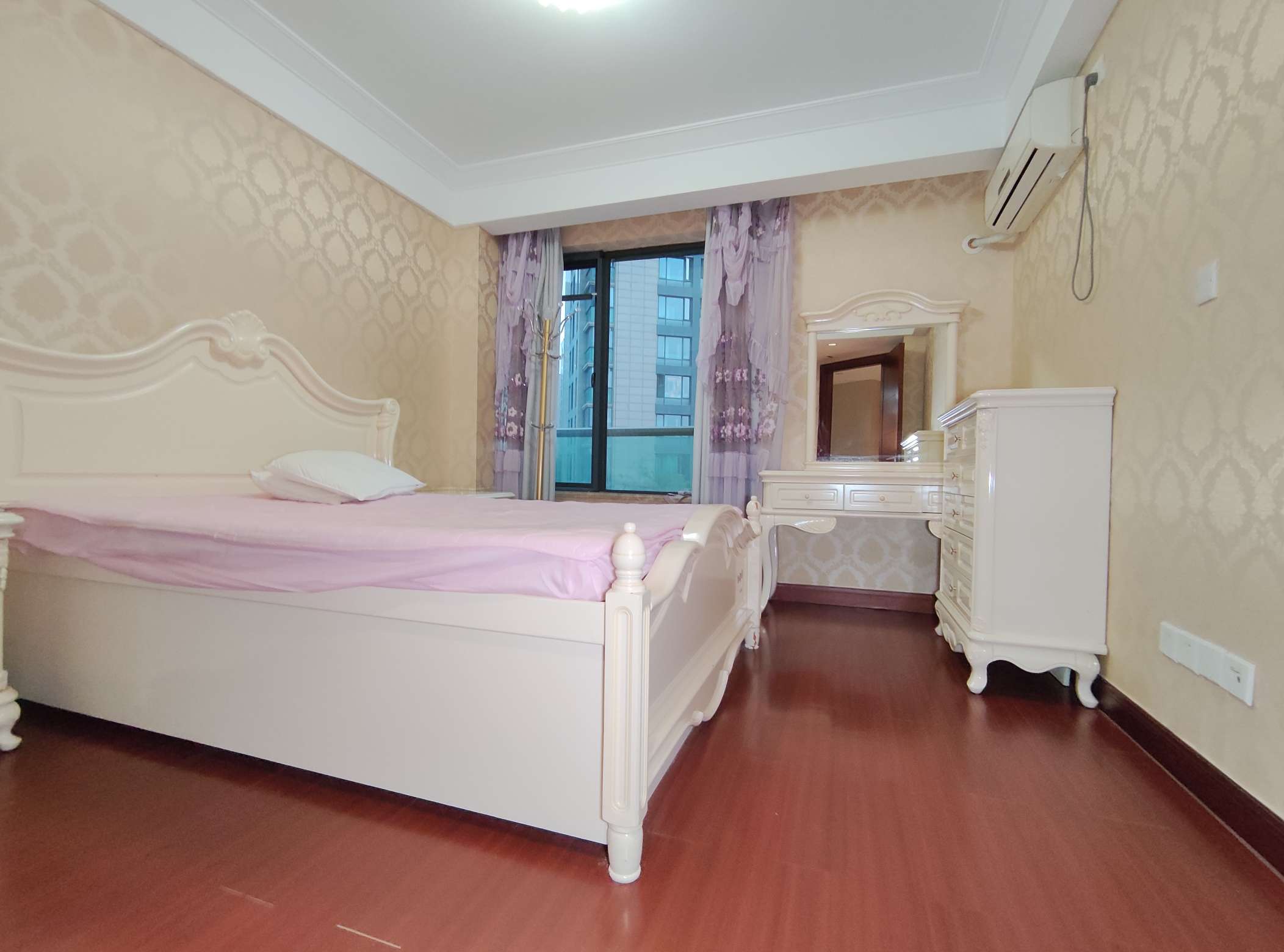 海尔绿城全运村百合园