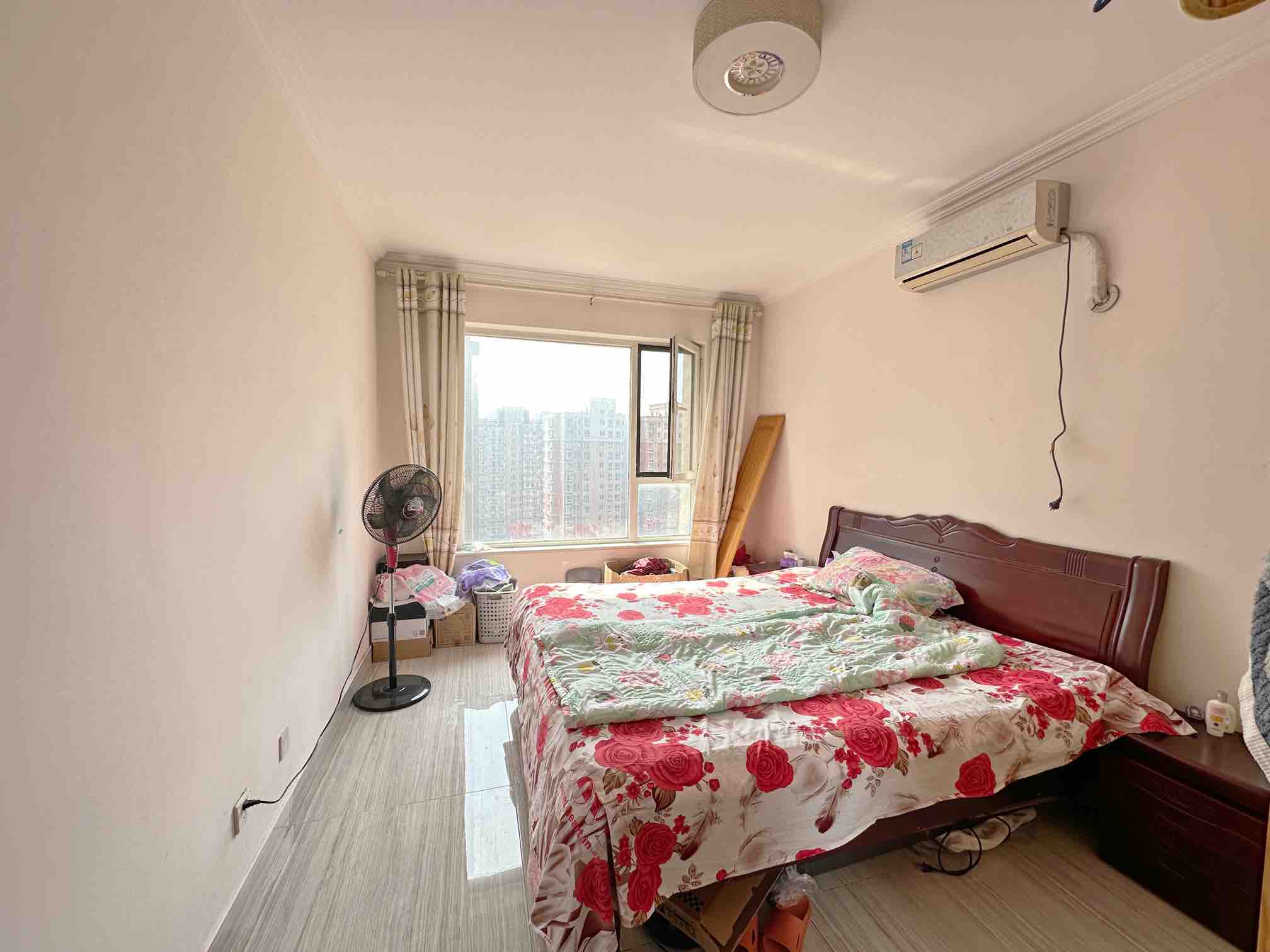 绿地新里卢浮公馆