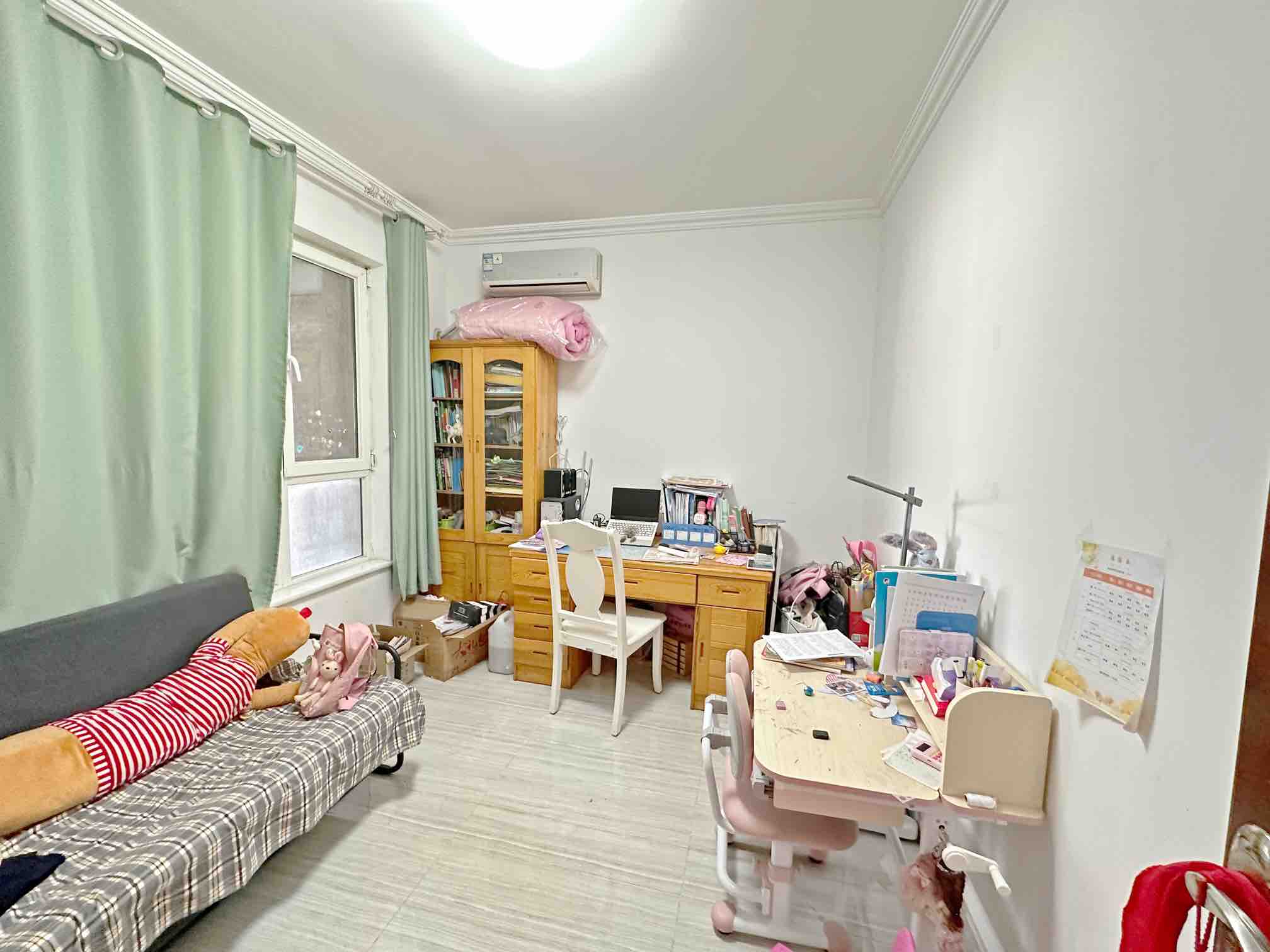 绿地新里卢浮公馆