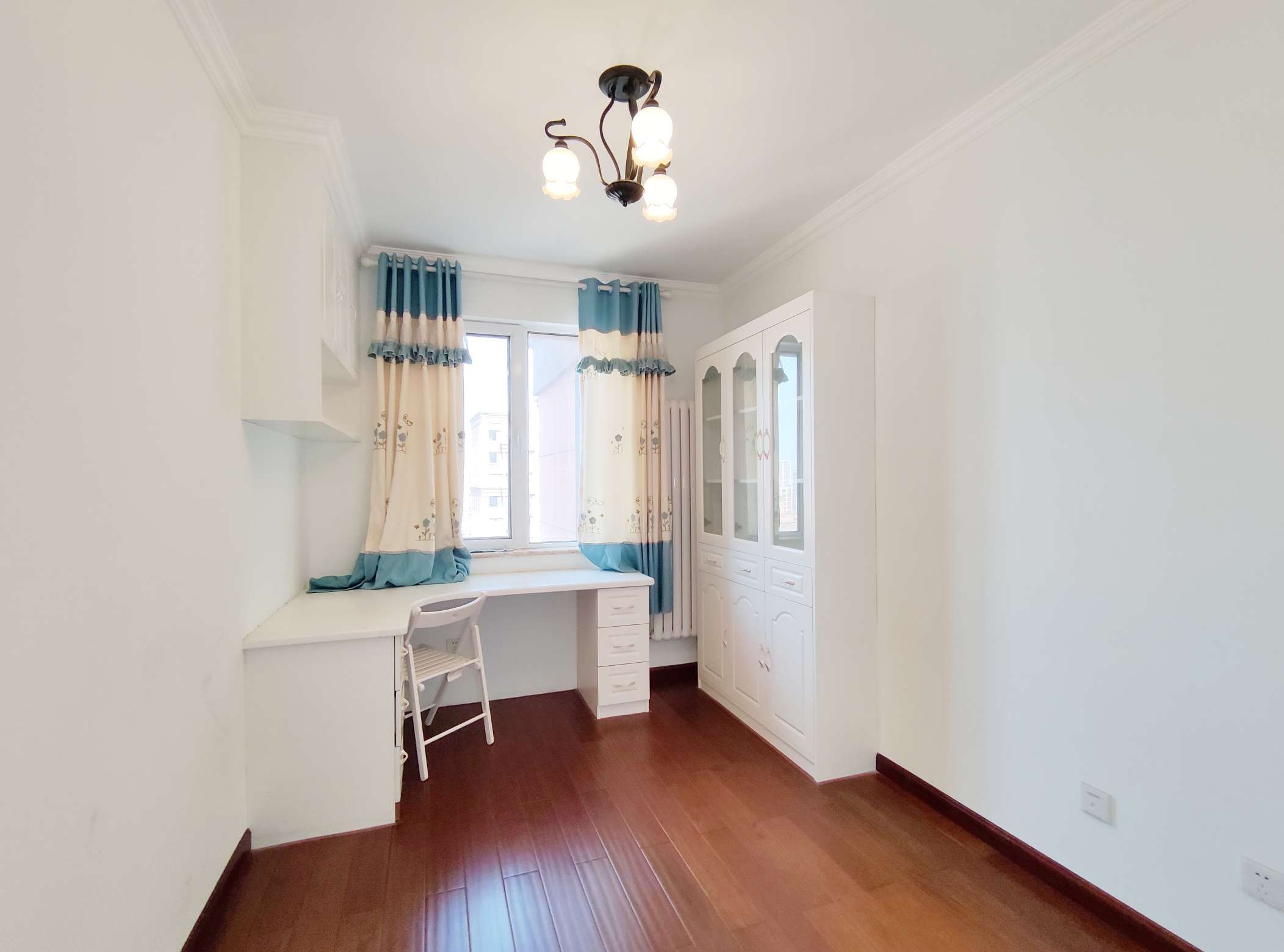 东城逸家逸贤园