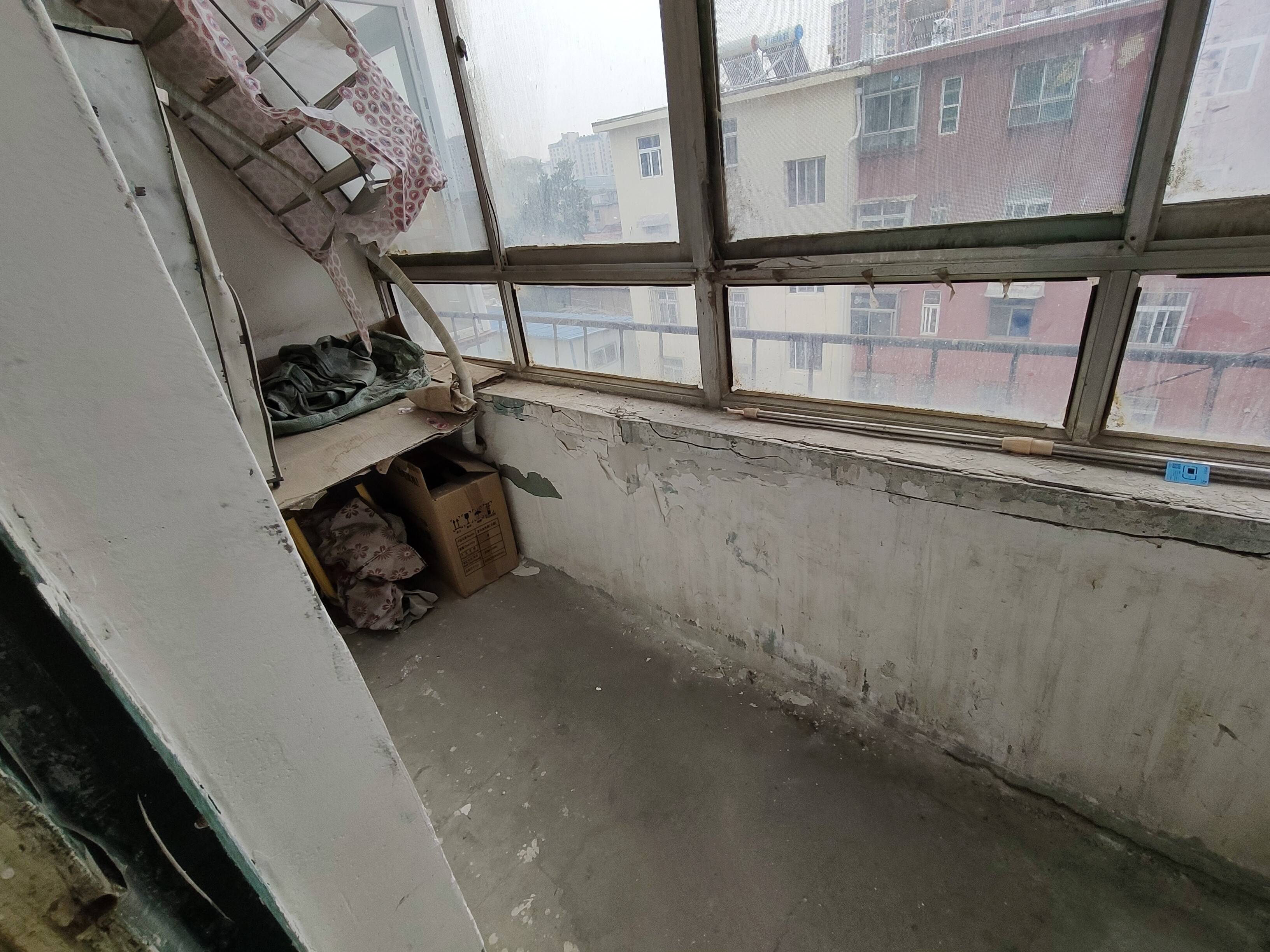 闫千户铁路宿舍