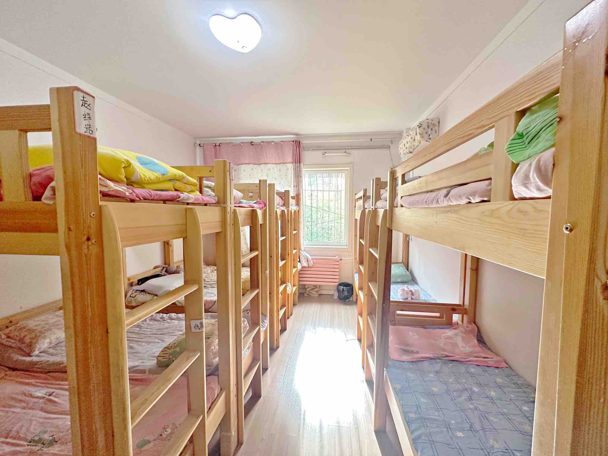 卧龙花园龙盛苑