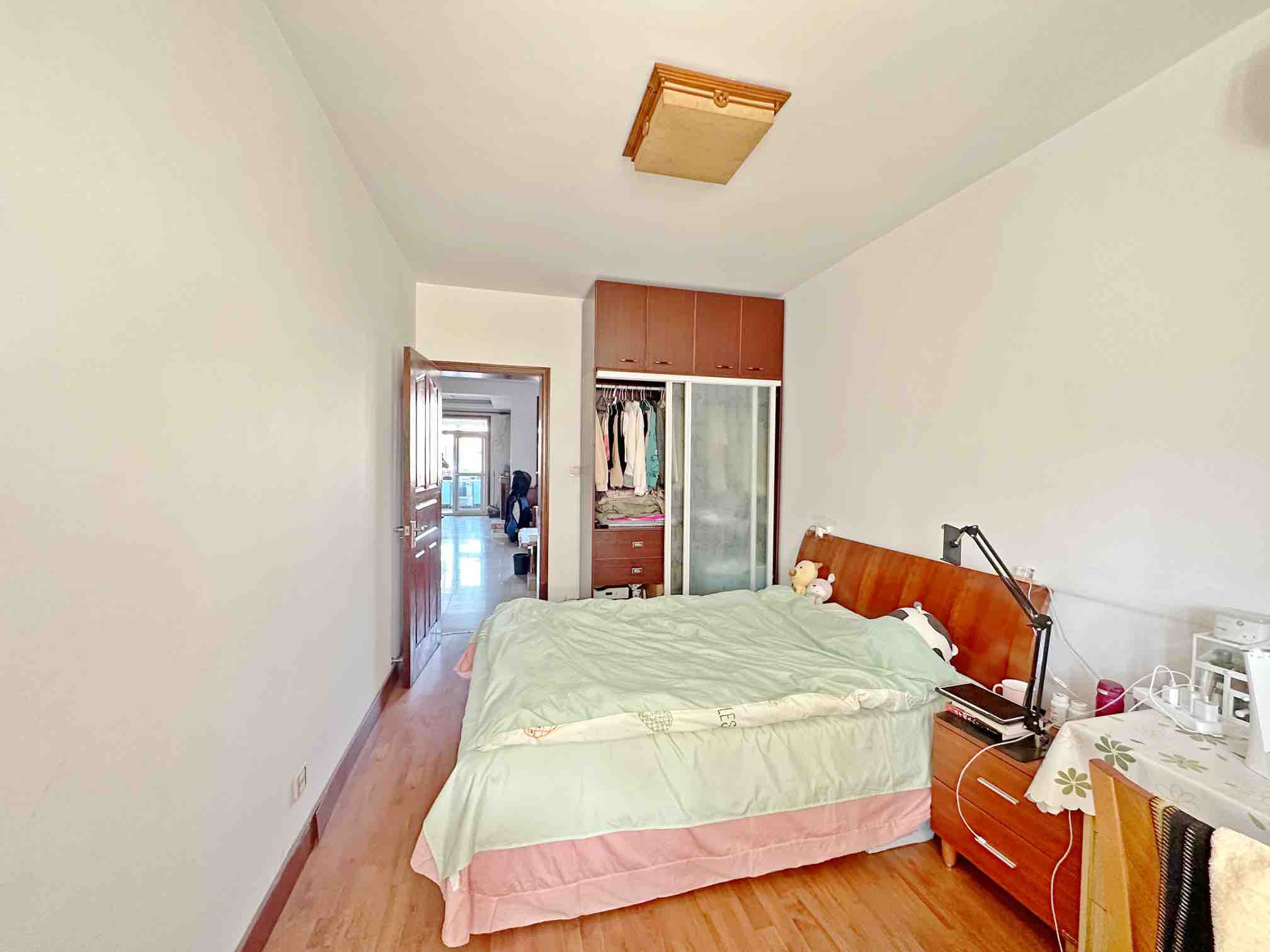 卧龙花园龙和苑