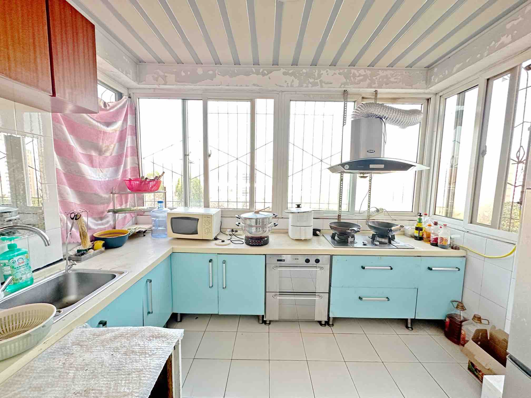 卧龙花园龙和苑