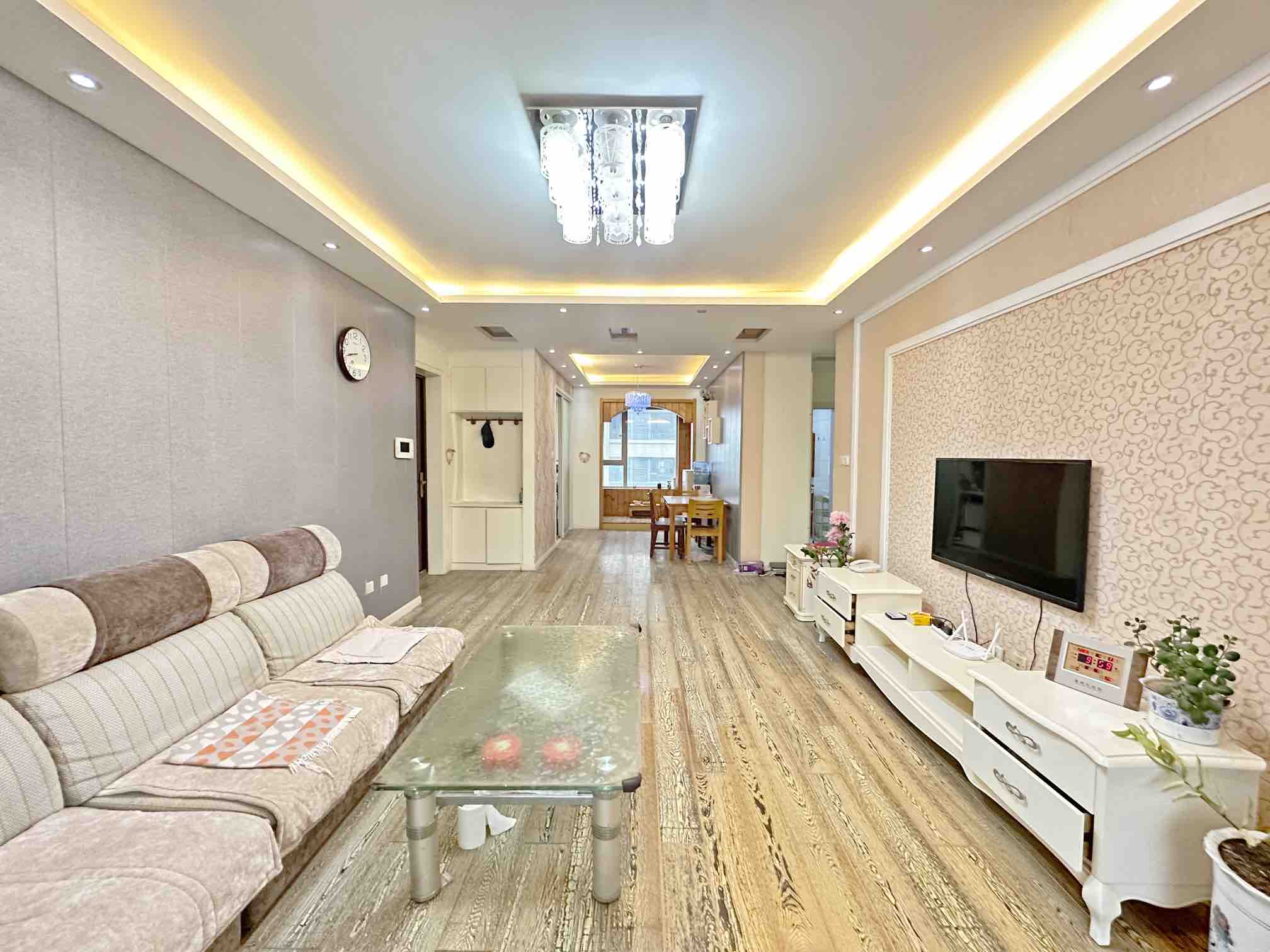 绿地新里卢浮公馆