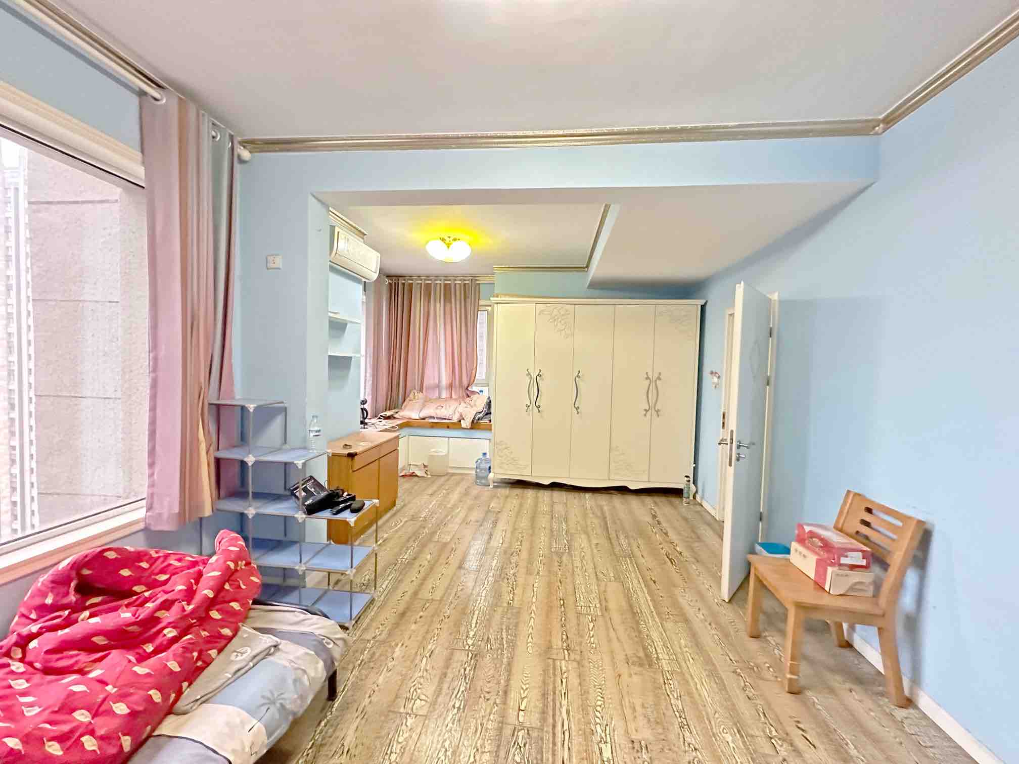 绿地新里卢浮公馆