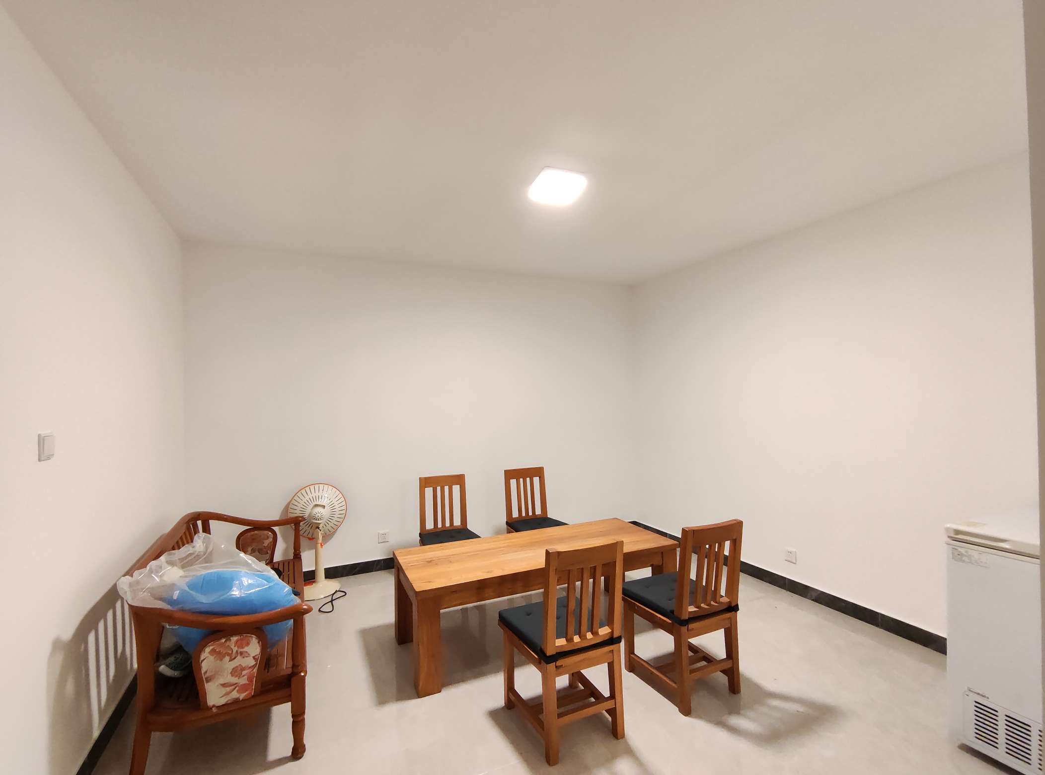  鲁邦奥林逸城西区 南北