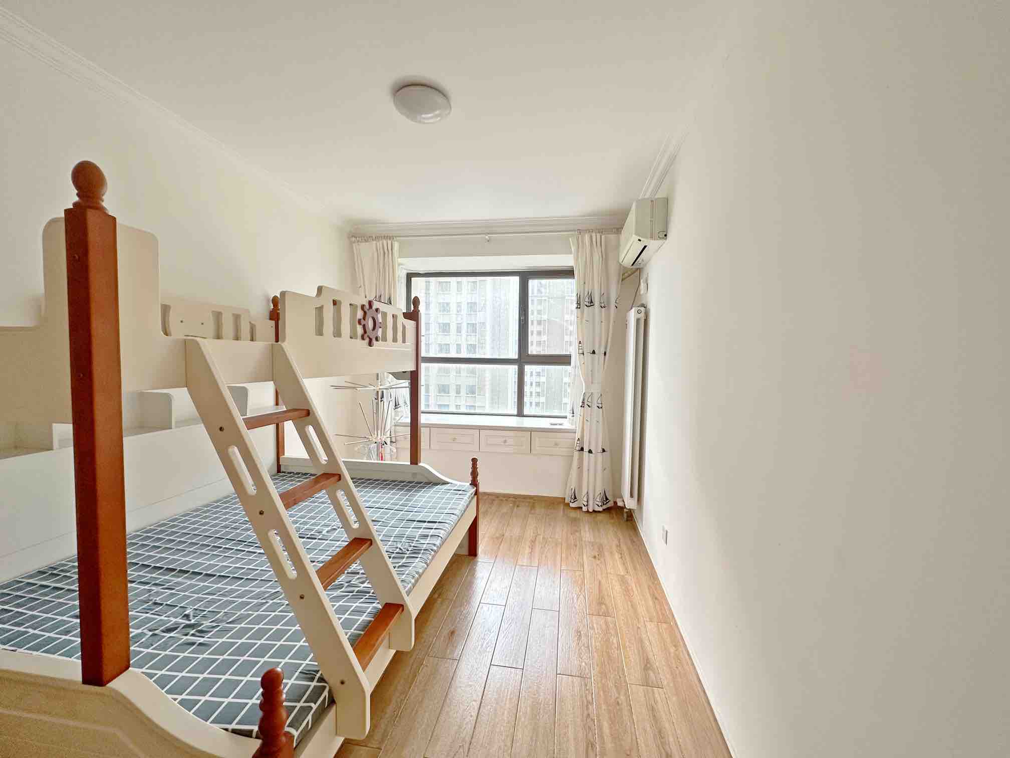 中海国际社区（御峰官邸B4）