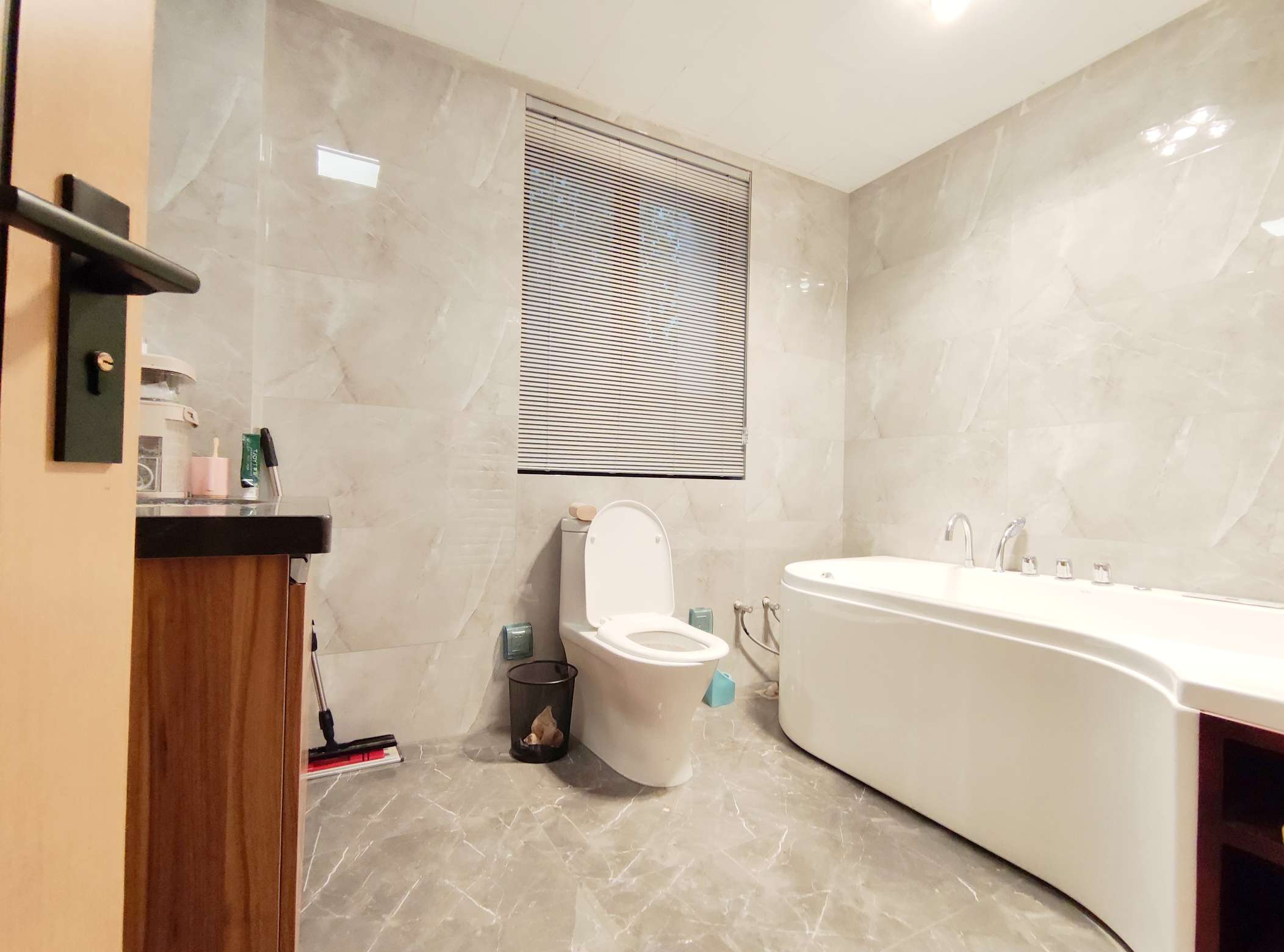 鲁邦奥林逸城西区