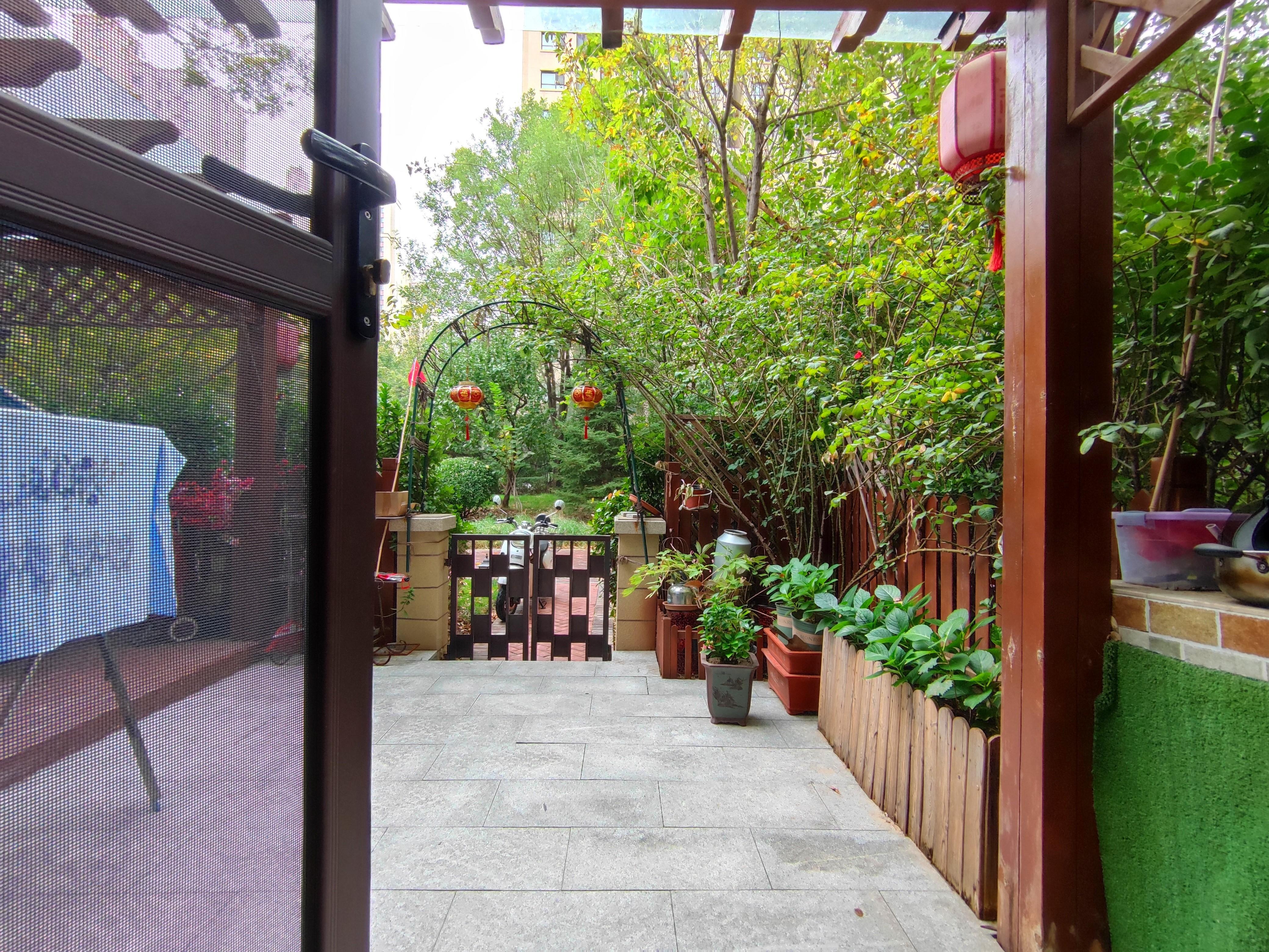 龙湖名景台