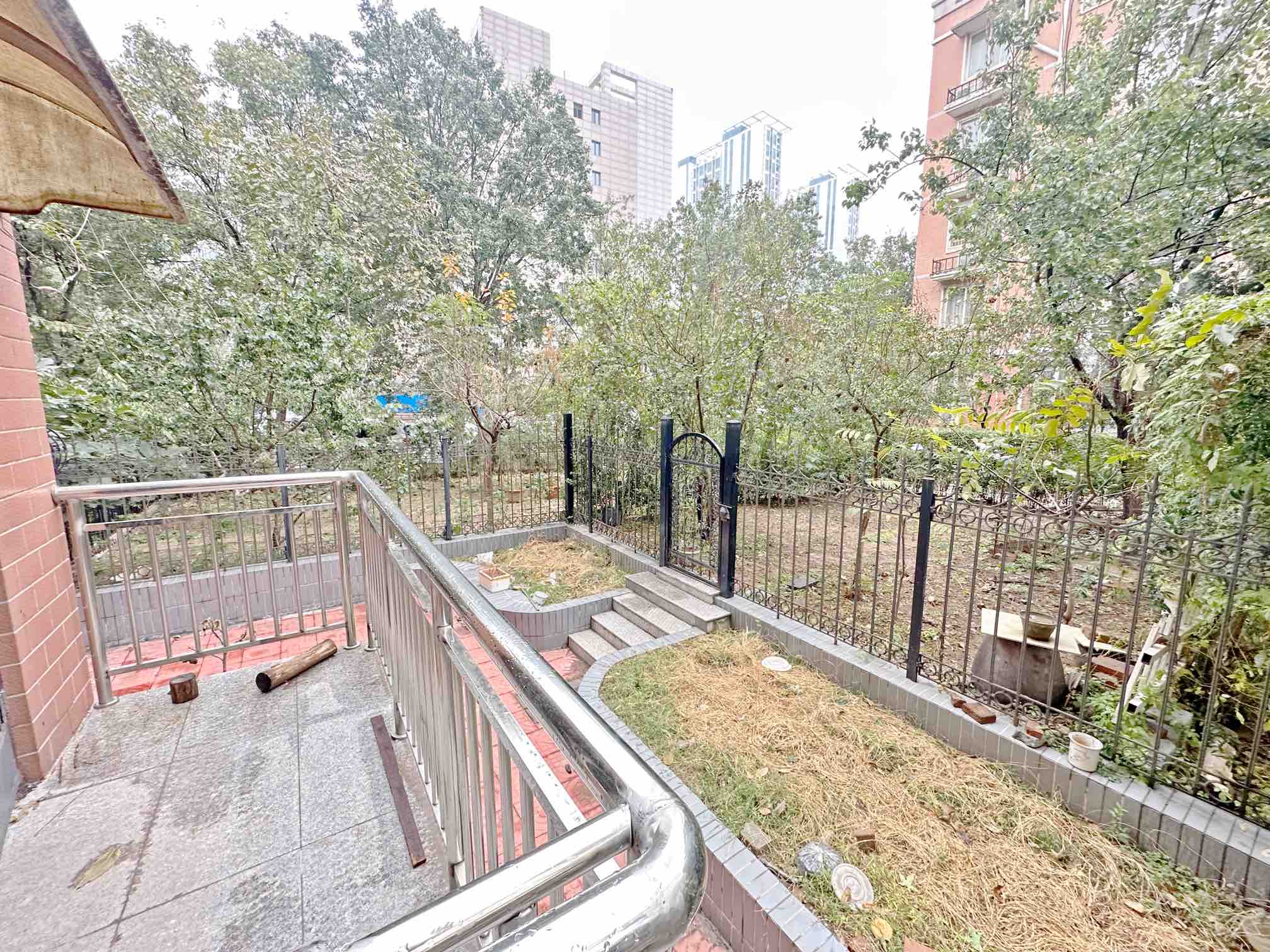 新世界阳光花园