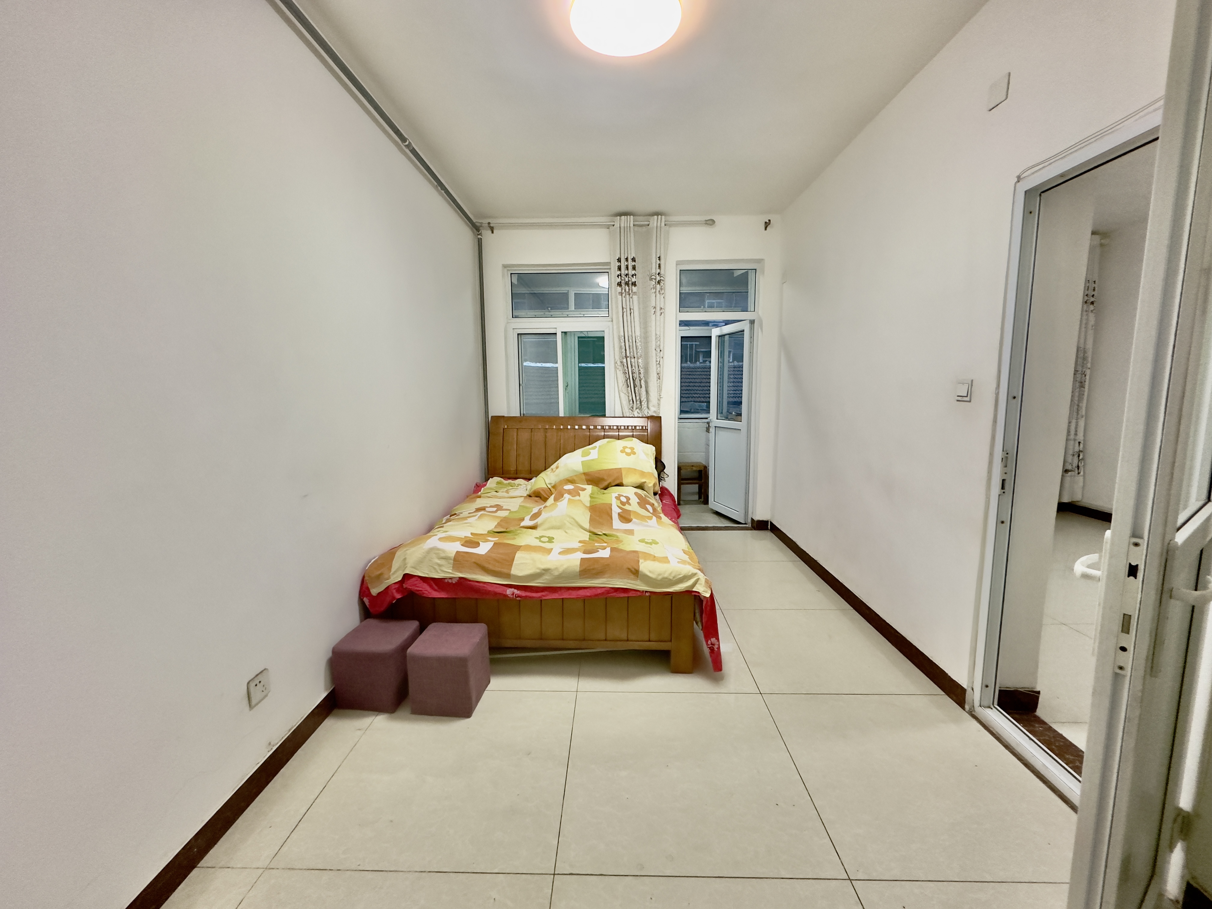 三里庄东街86号