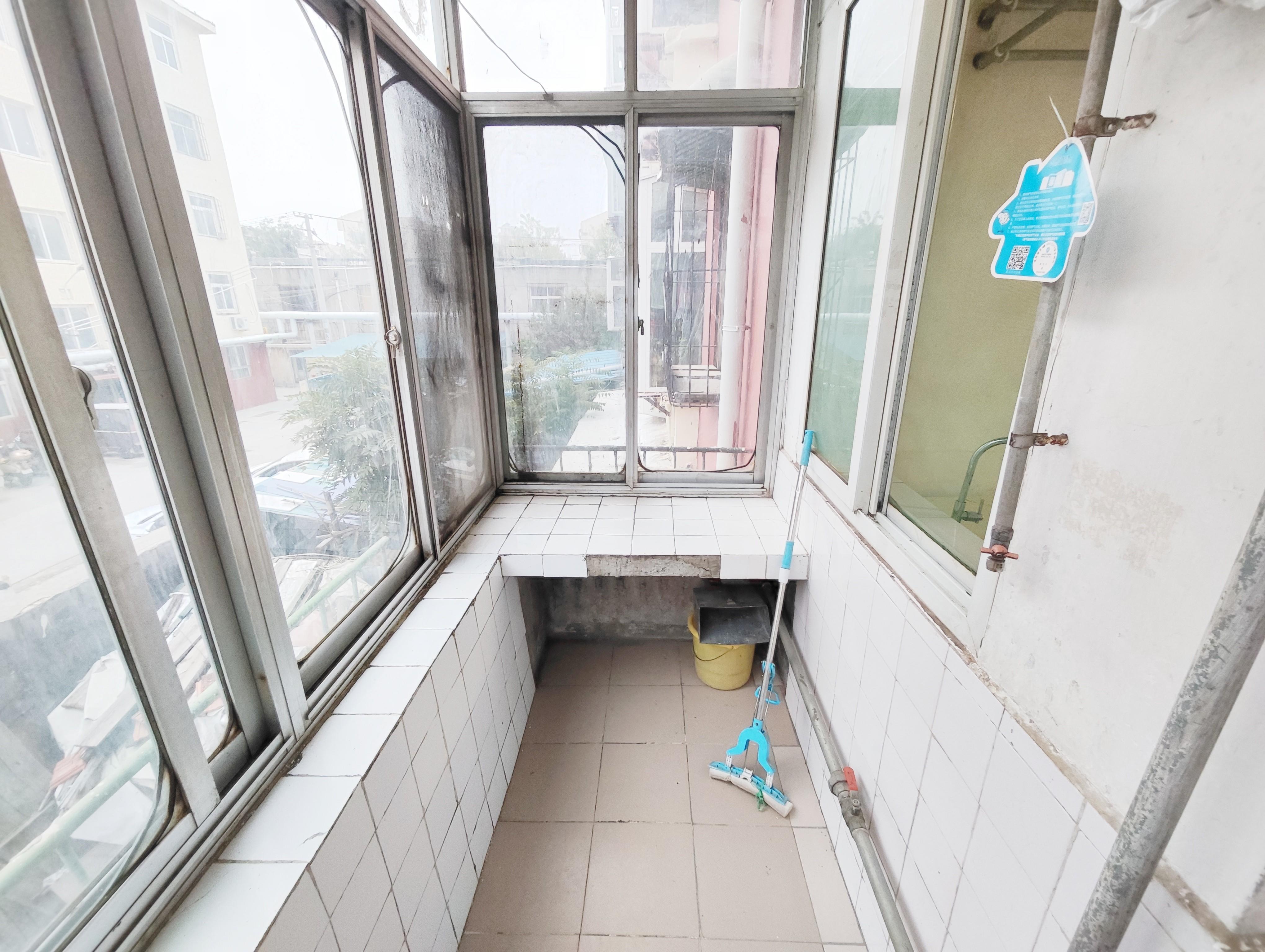 闫千户铁路宿舍