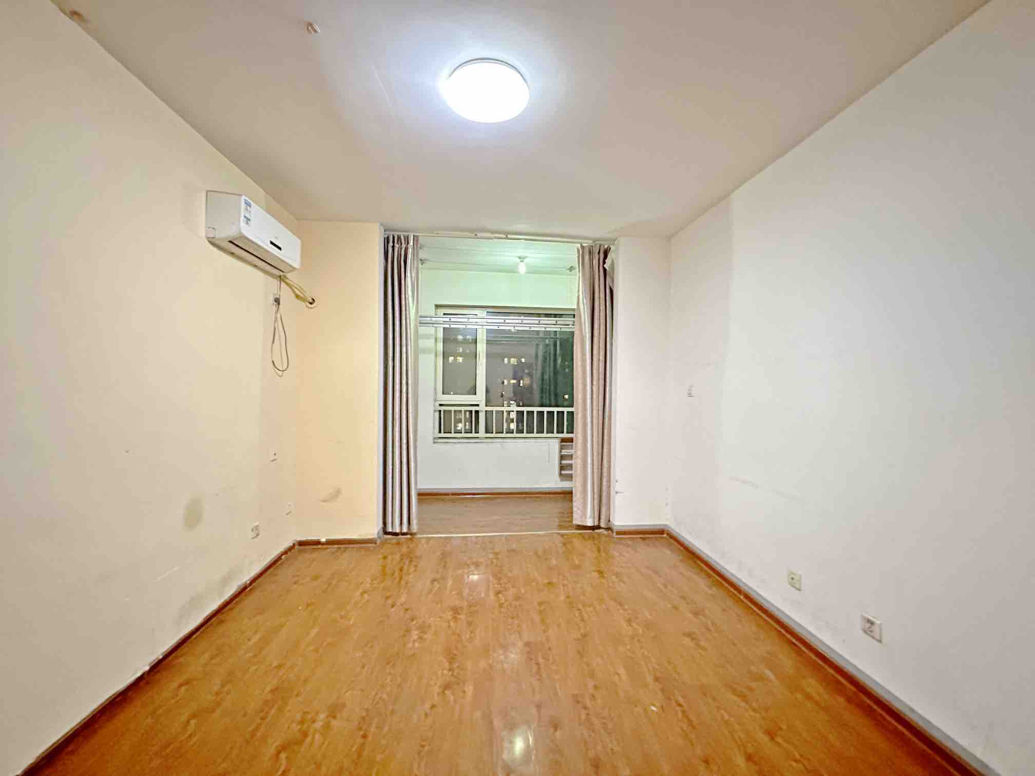 绿地新里卢浮公馆