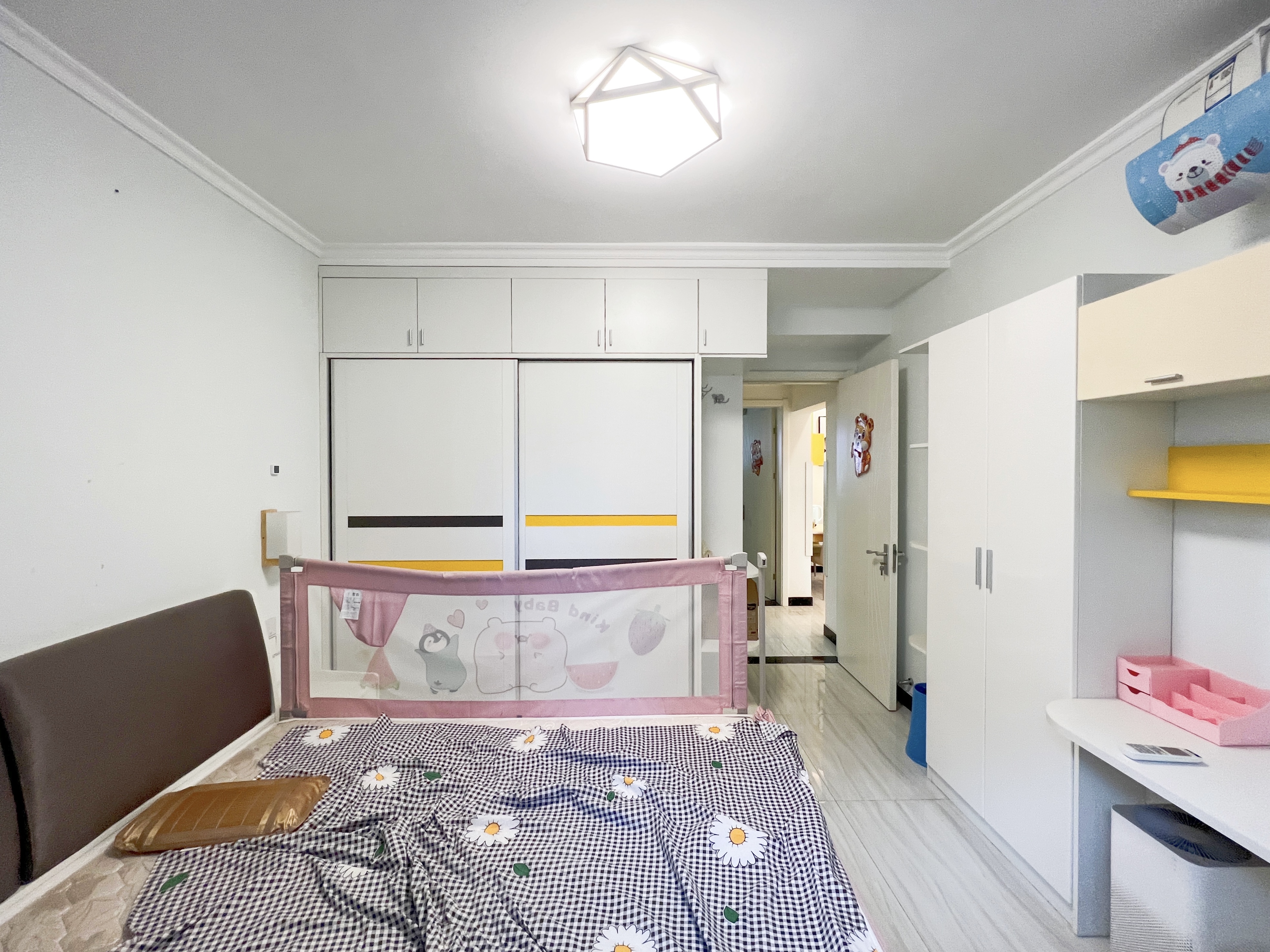 海尔云世界滟澜公馆花园