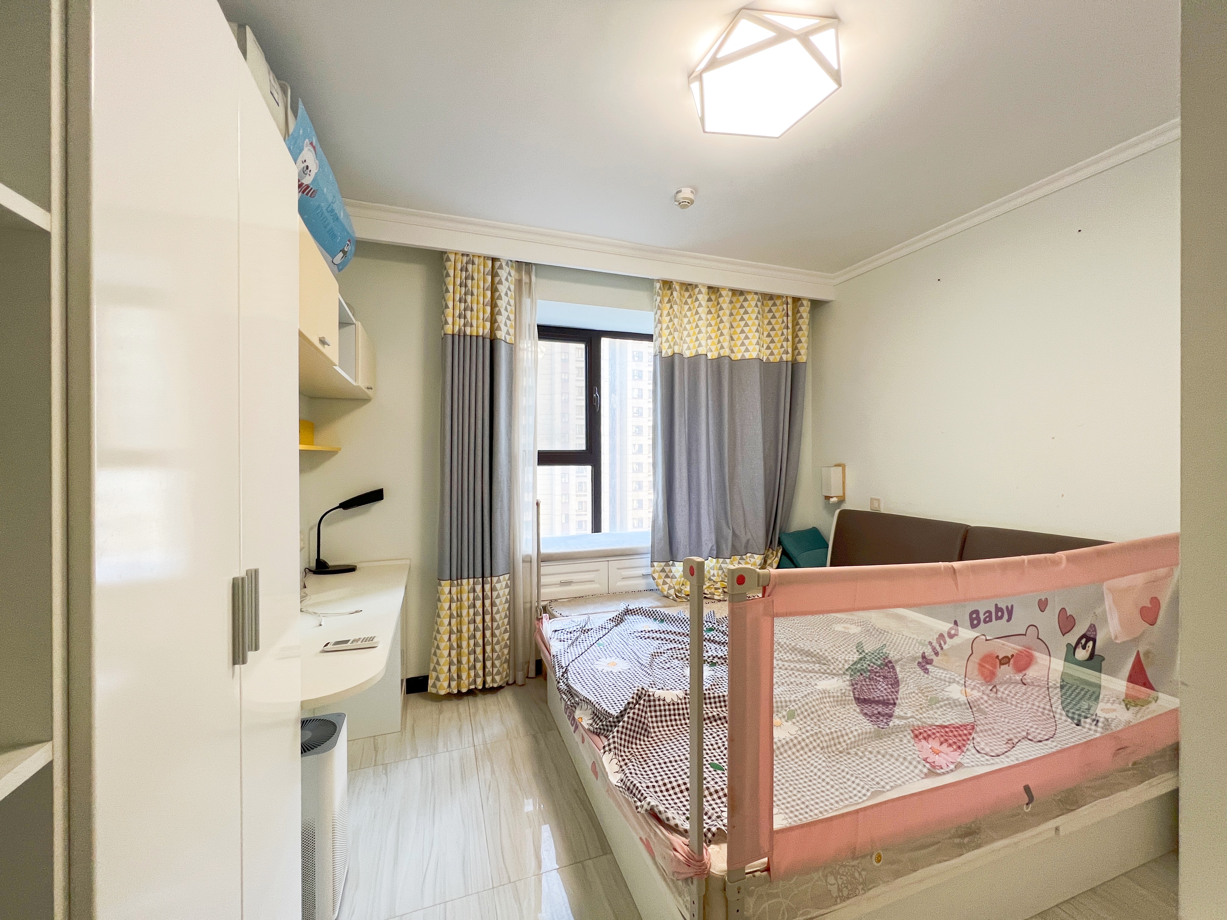 海尔云世界滟澜公馆花园