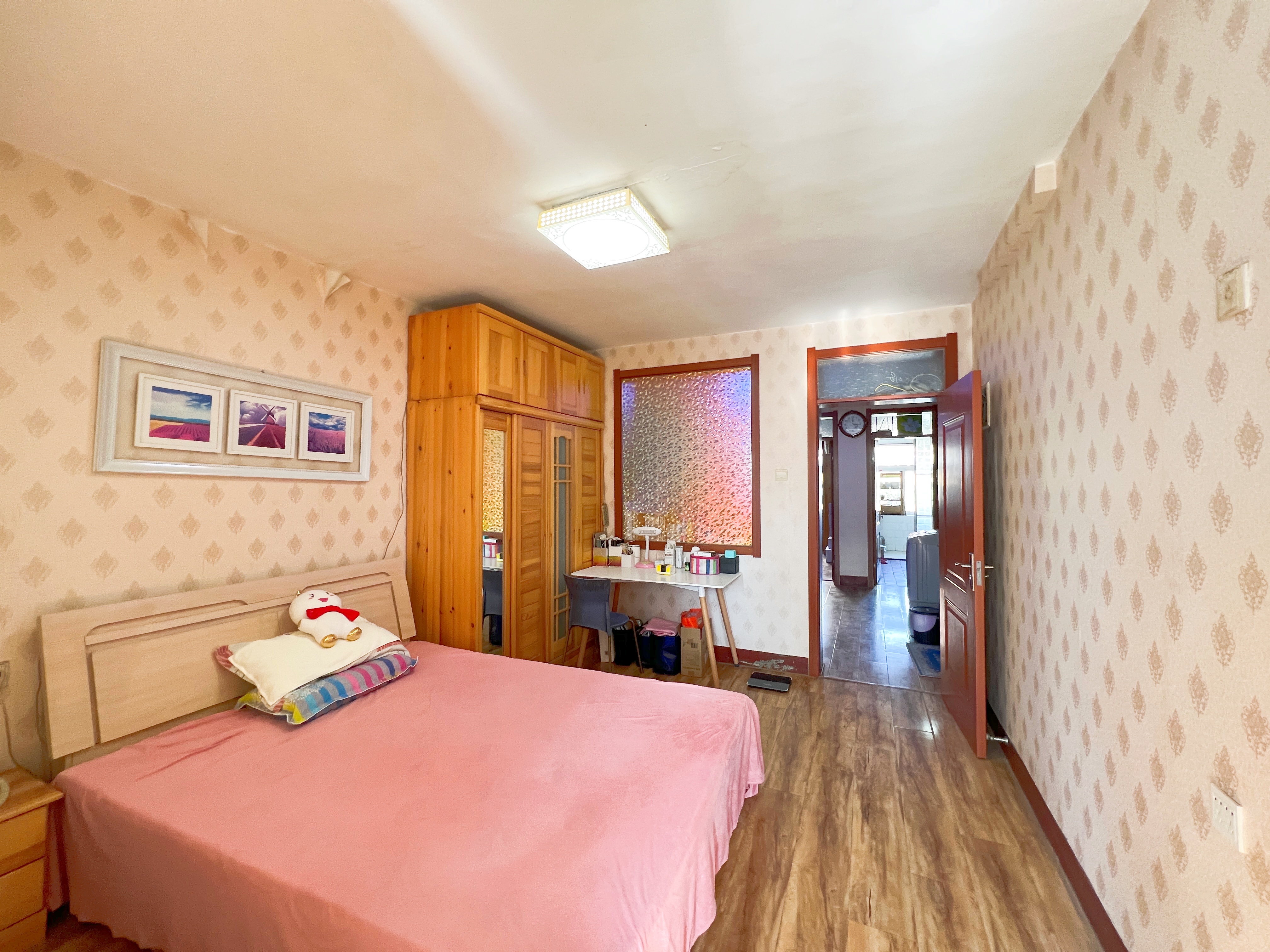 制锦市英贤街小区