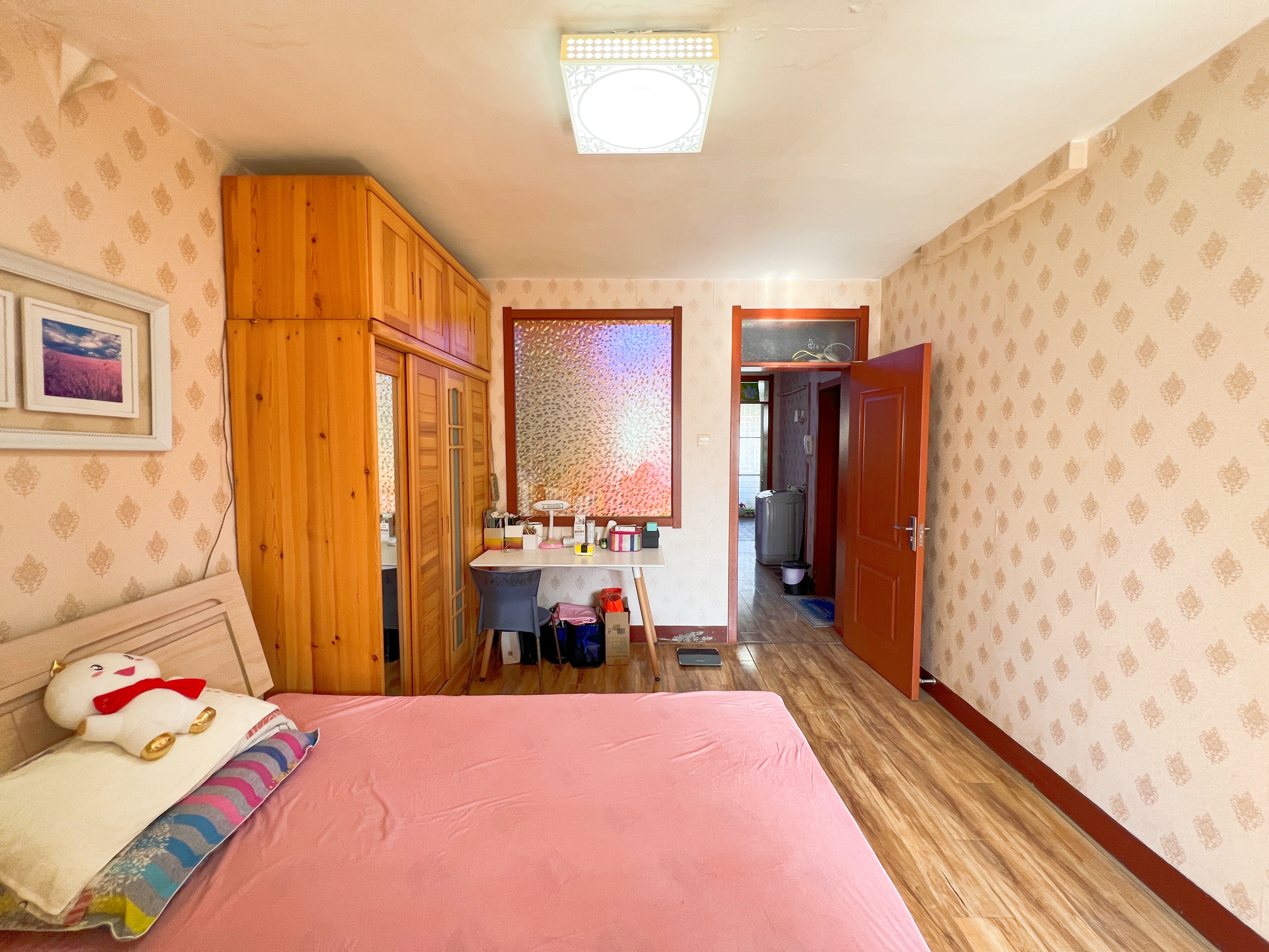 制锦市英贤街小区