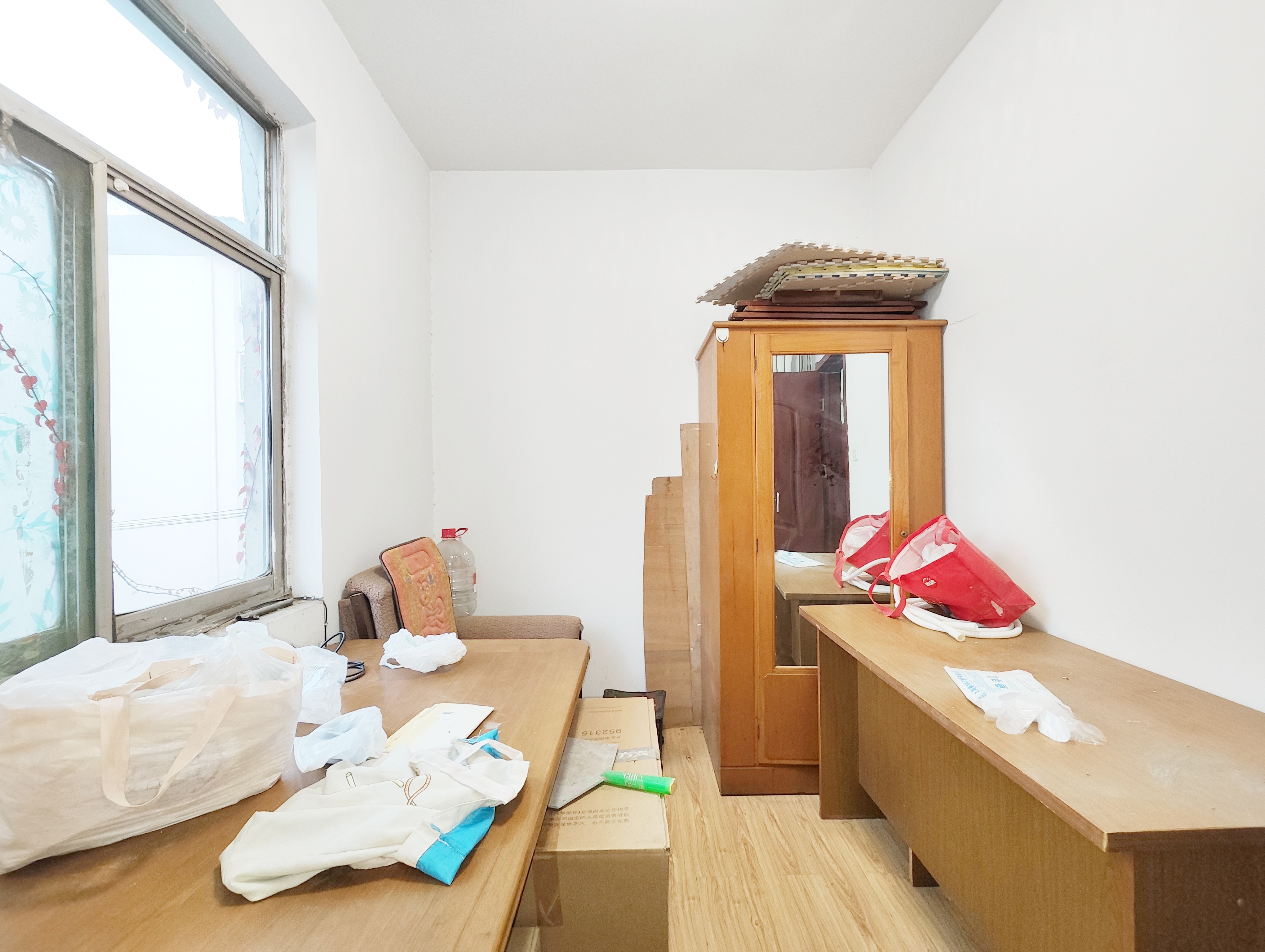 万盛街单位宿舍