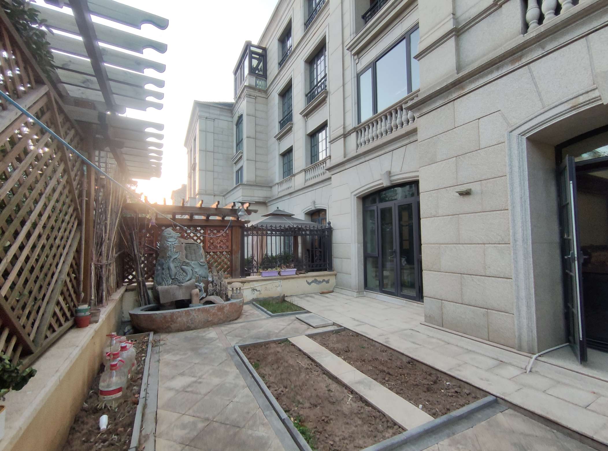 海尔绿城玫瑰园