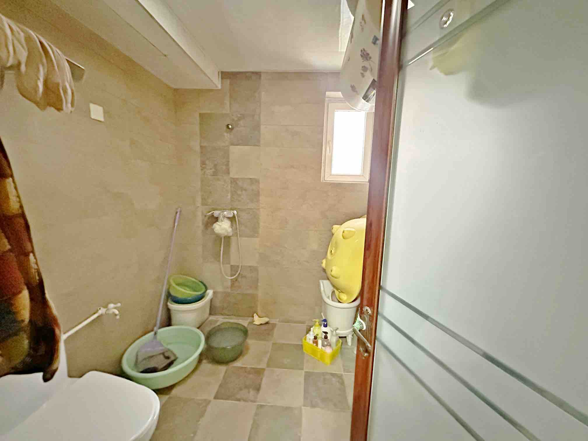 卧龙花园龙泰苑