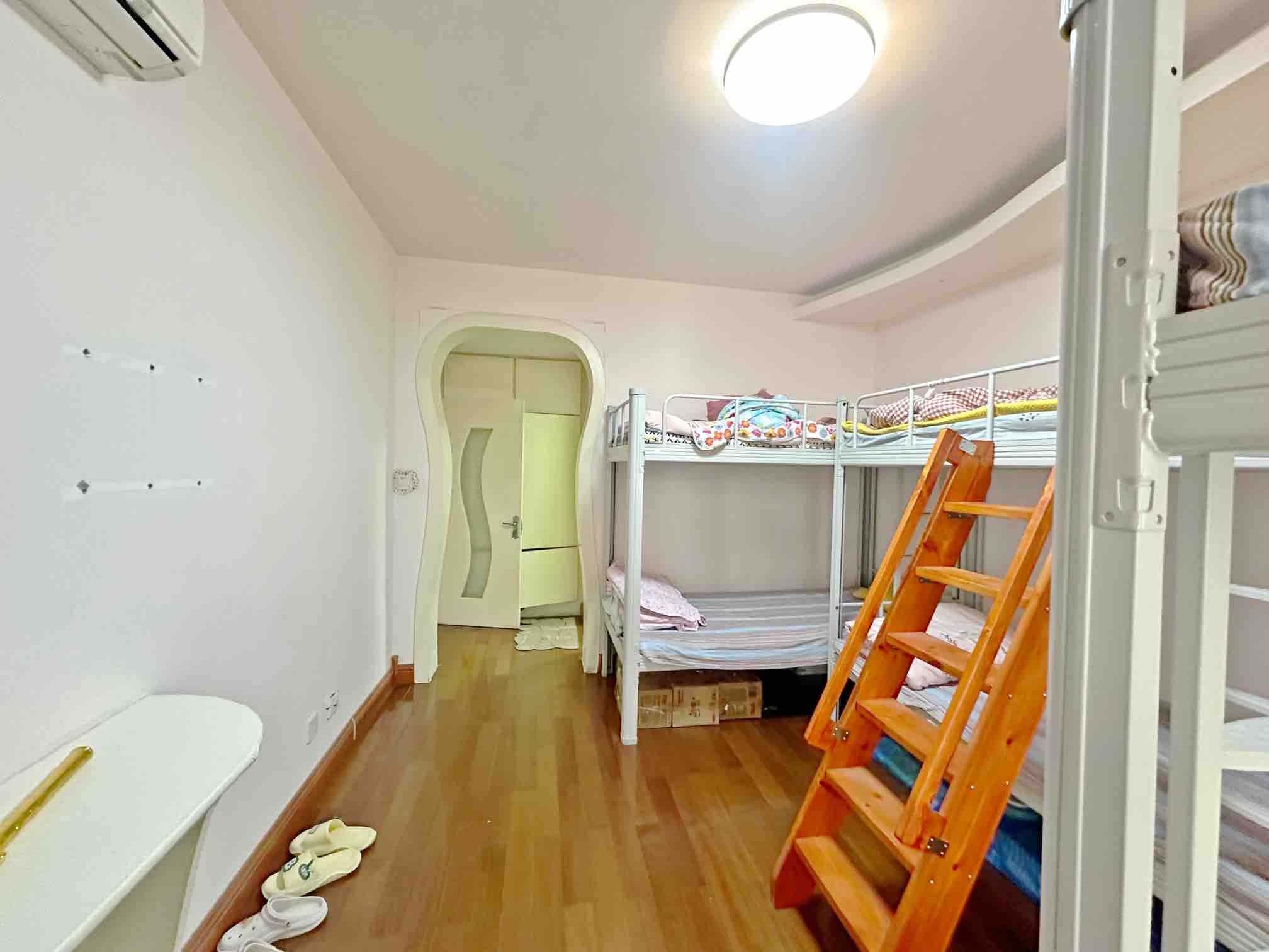 卧龙花园龙和苑