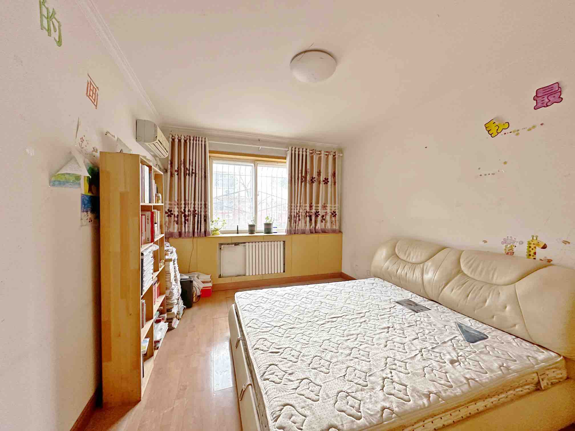 卧龙花园龙和苑