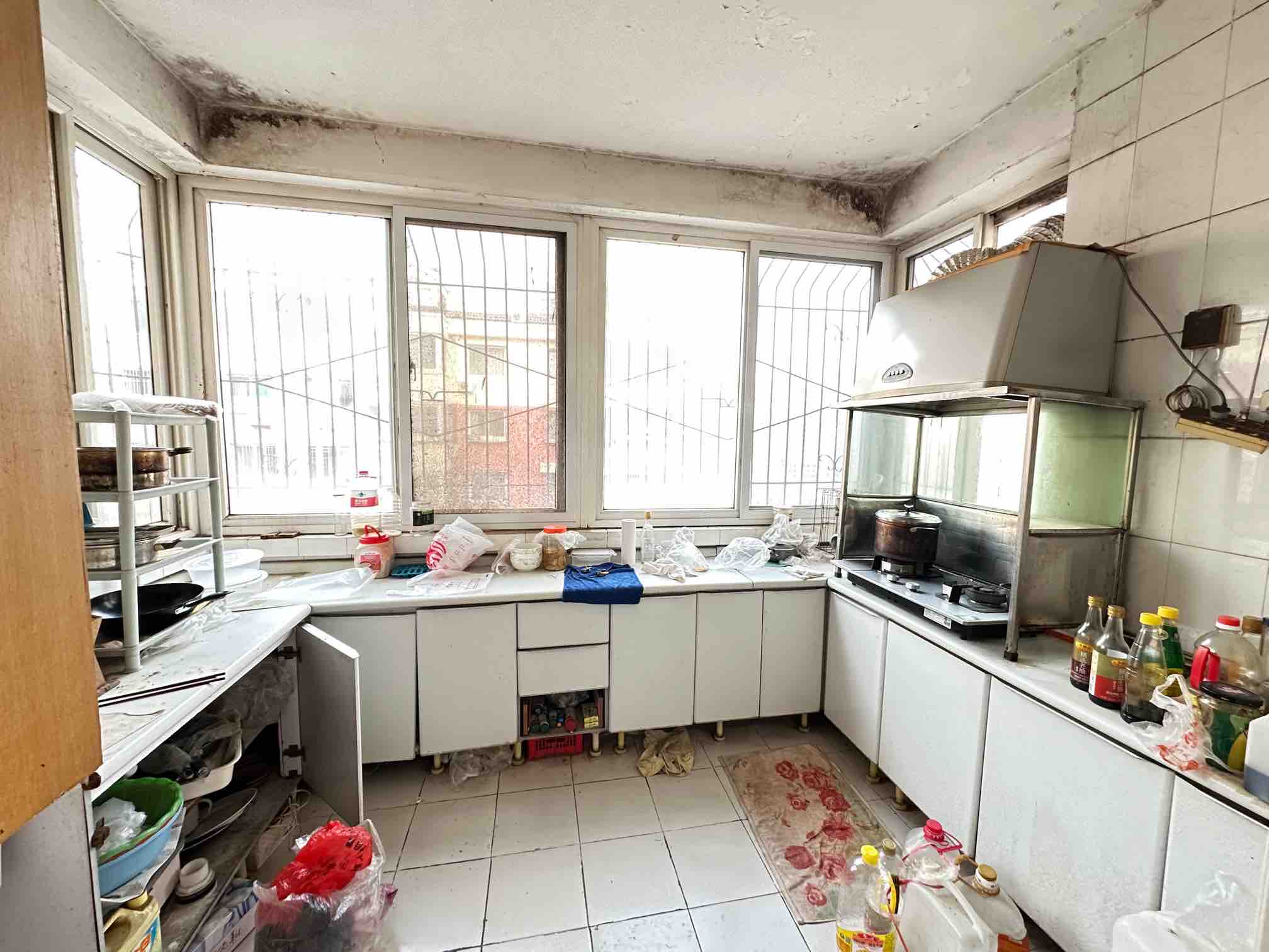 卧龙花园龙和苑