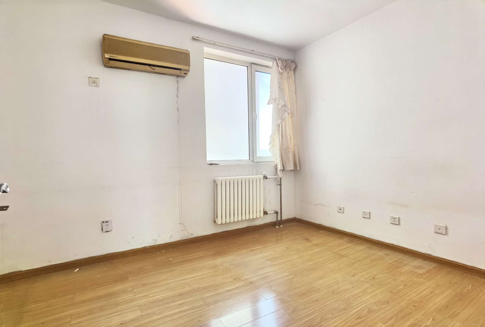 经八路铁路宿舍