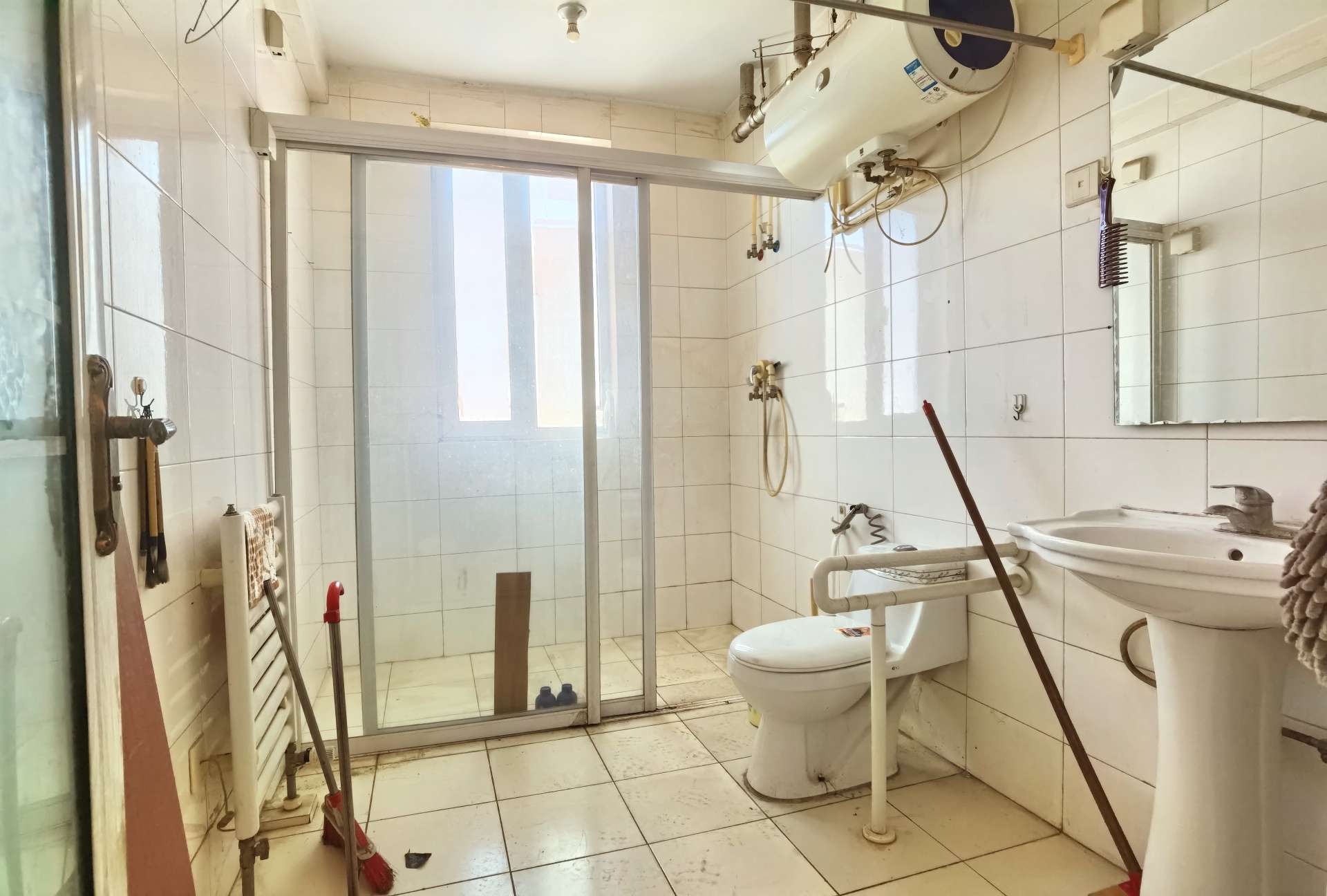 经八路铁路宿舍