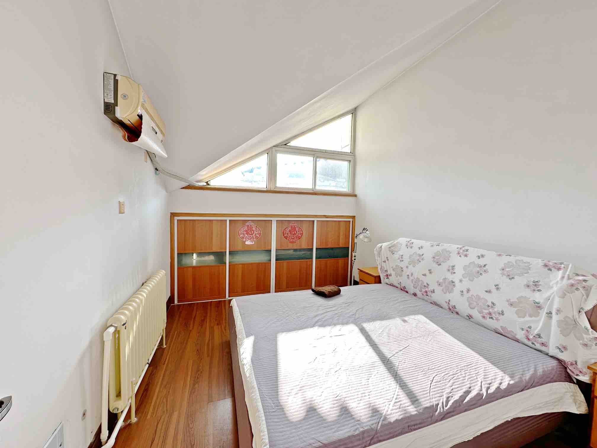 卧龙花园龙盛苑