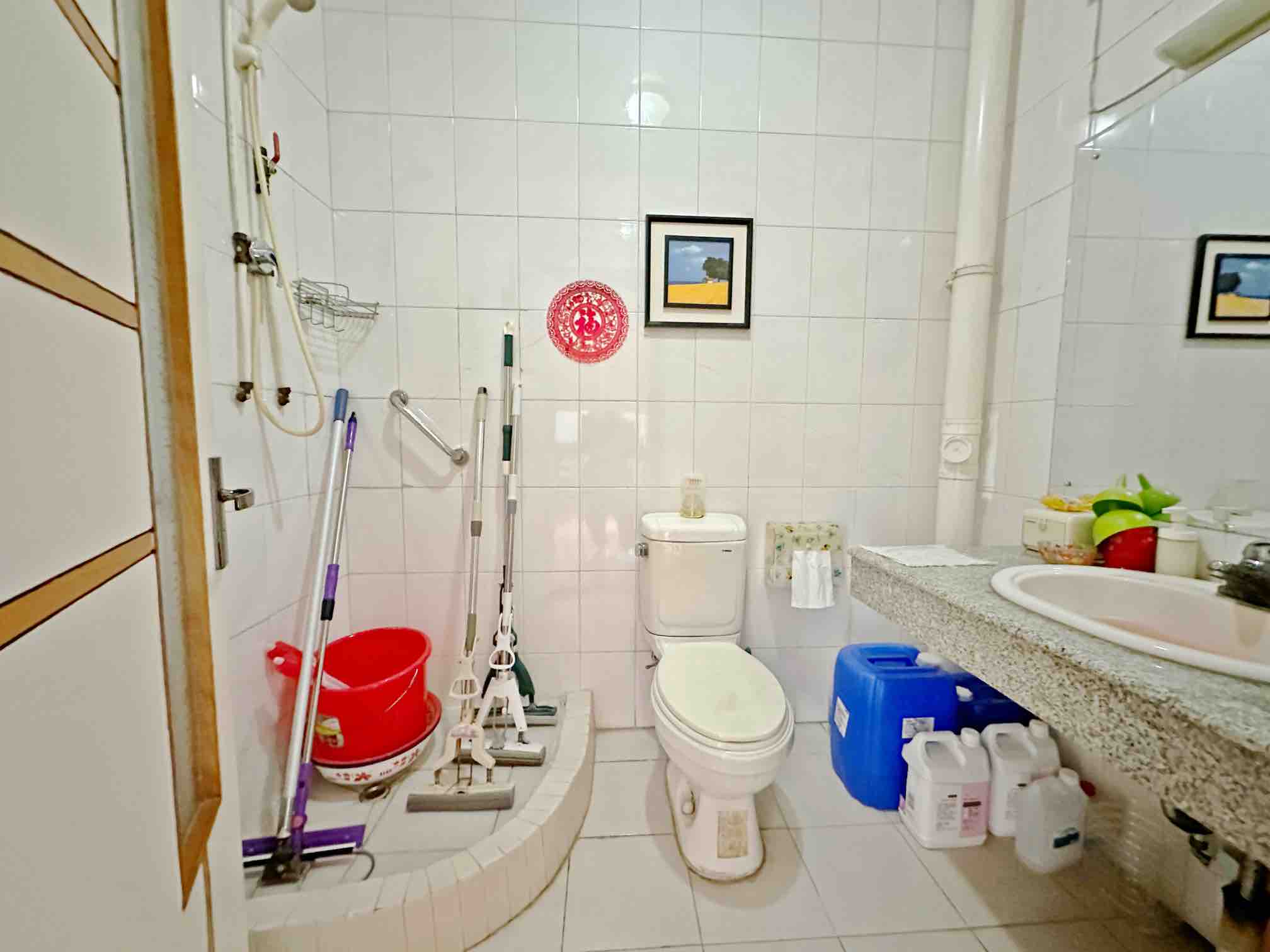 卧龙花园龙盛苑