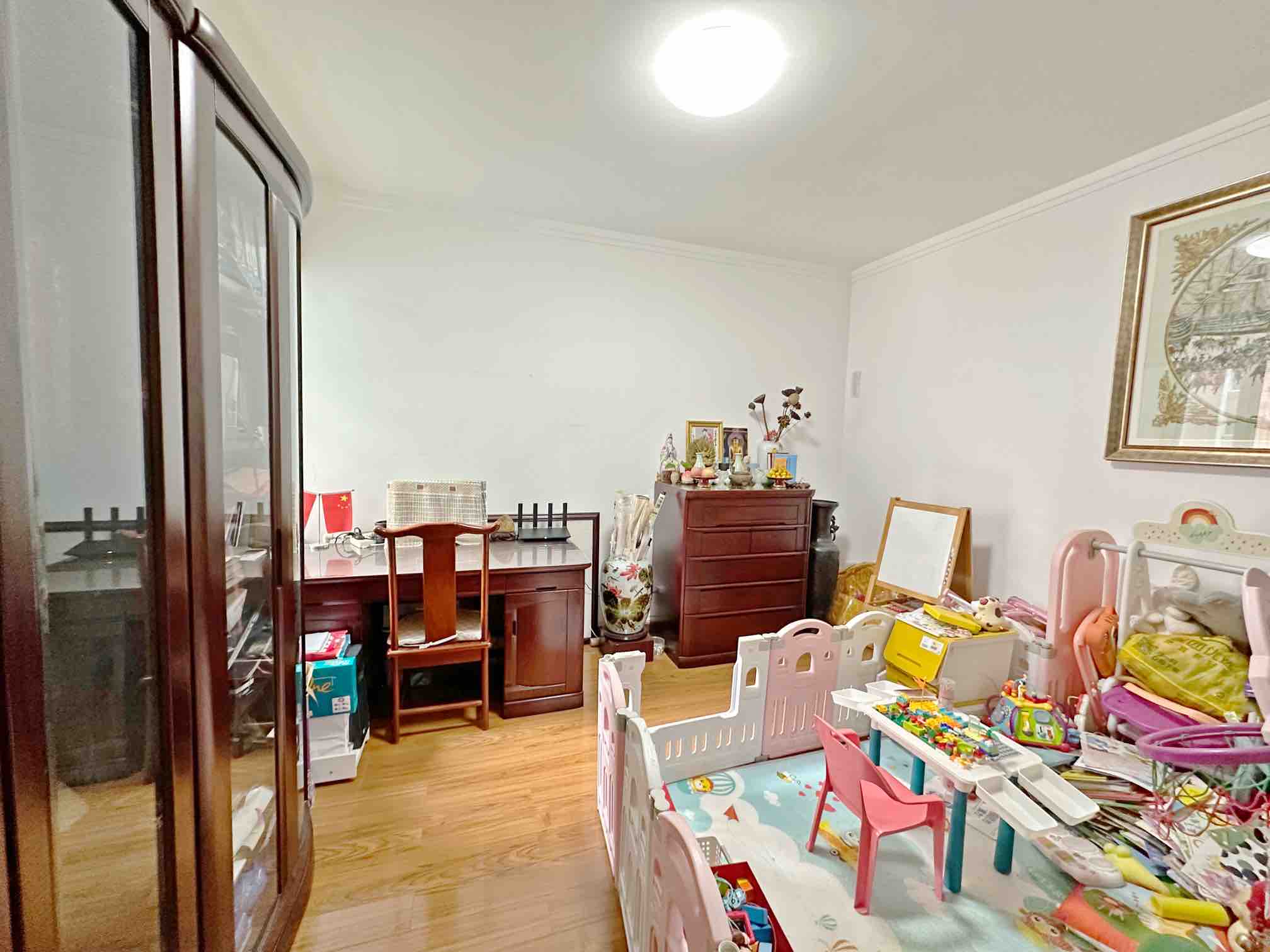 卧龙花园龙泰苑