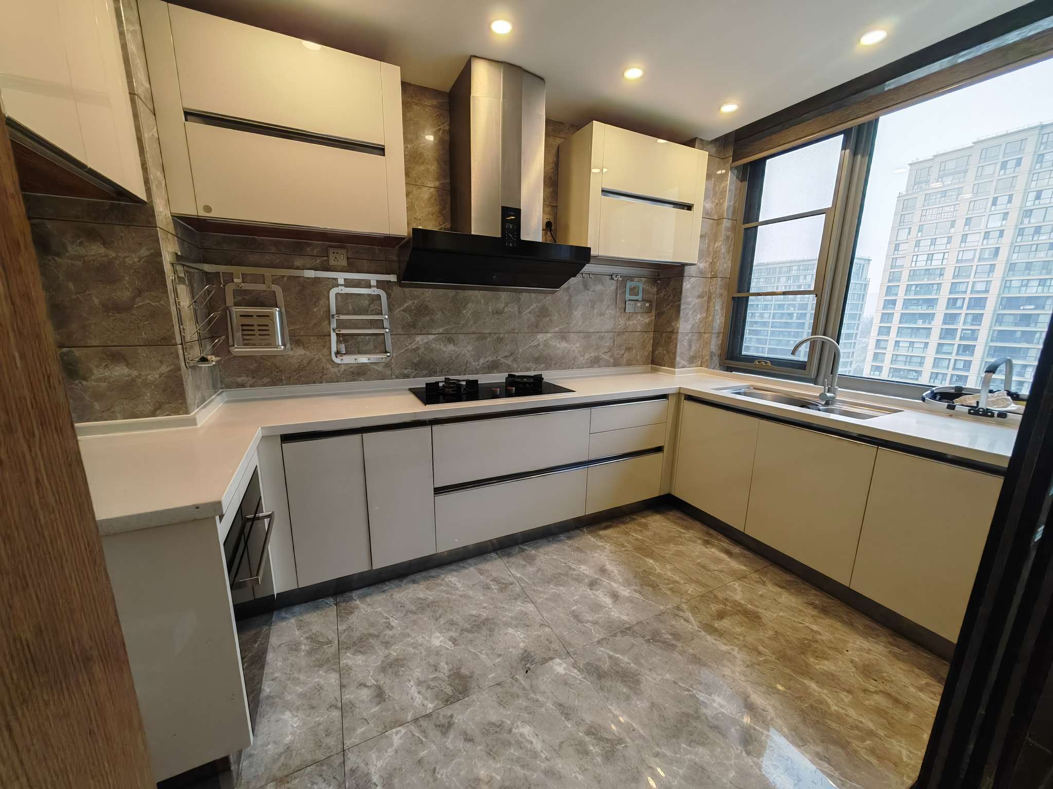 海尔绿城全运村锦兰园