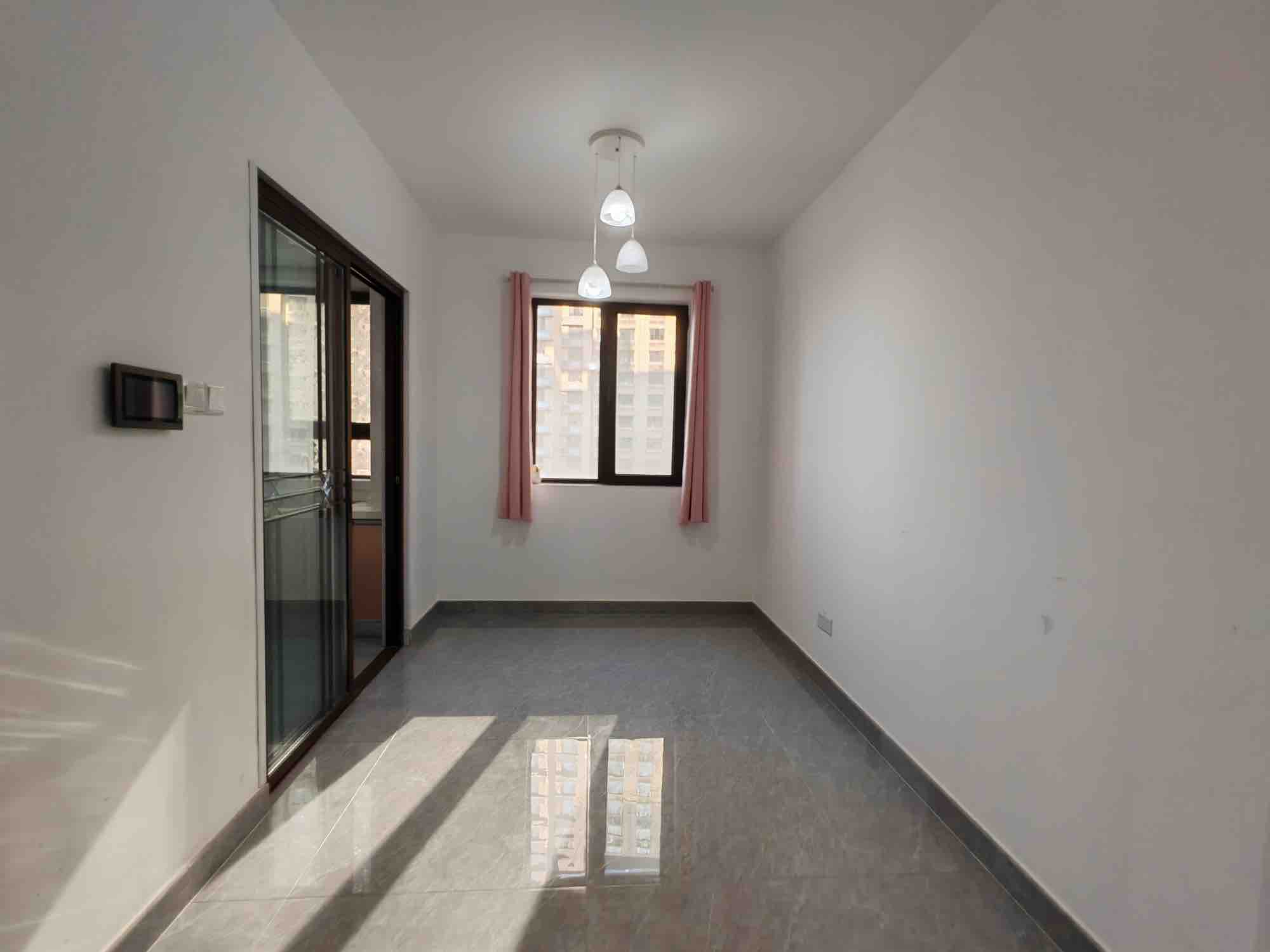  中新锦绣天地东苑一区 南北