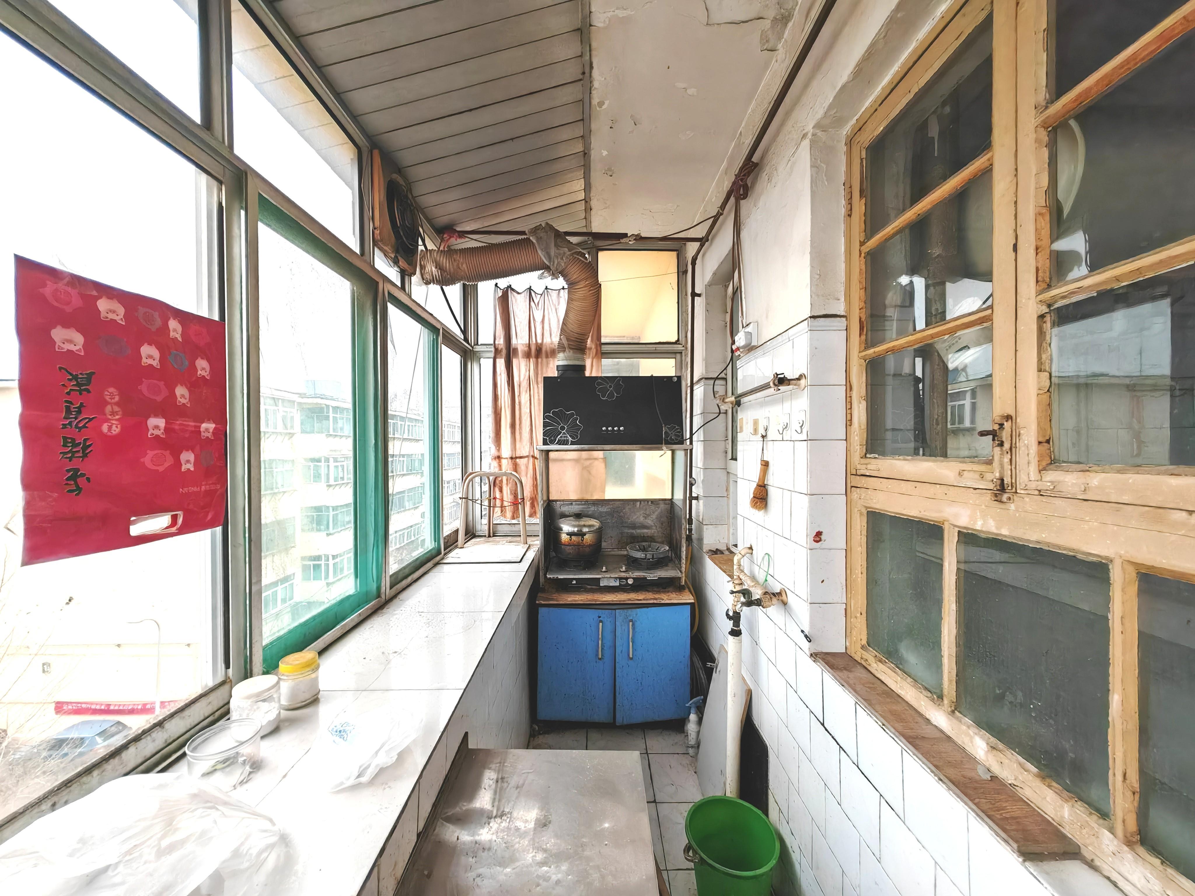 燕子山小区东路单位宿舍