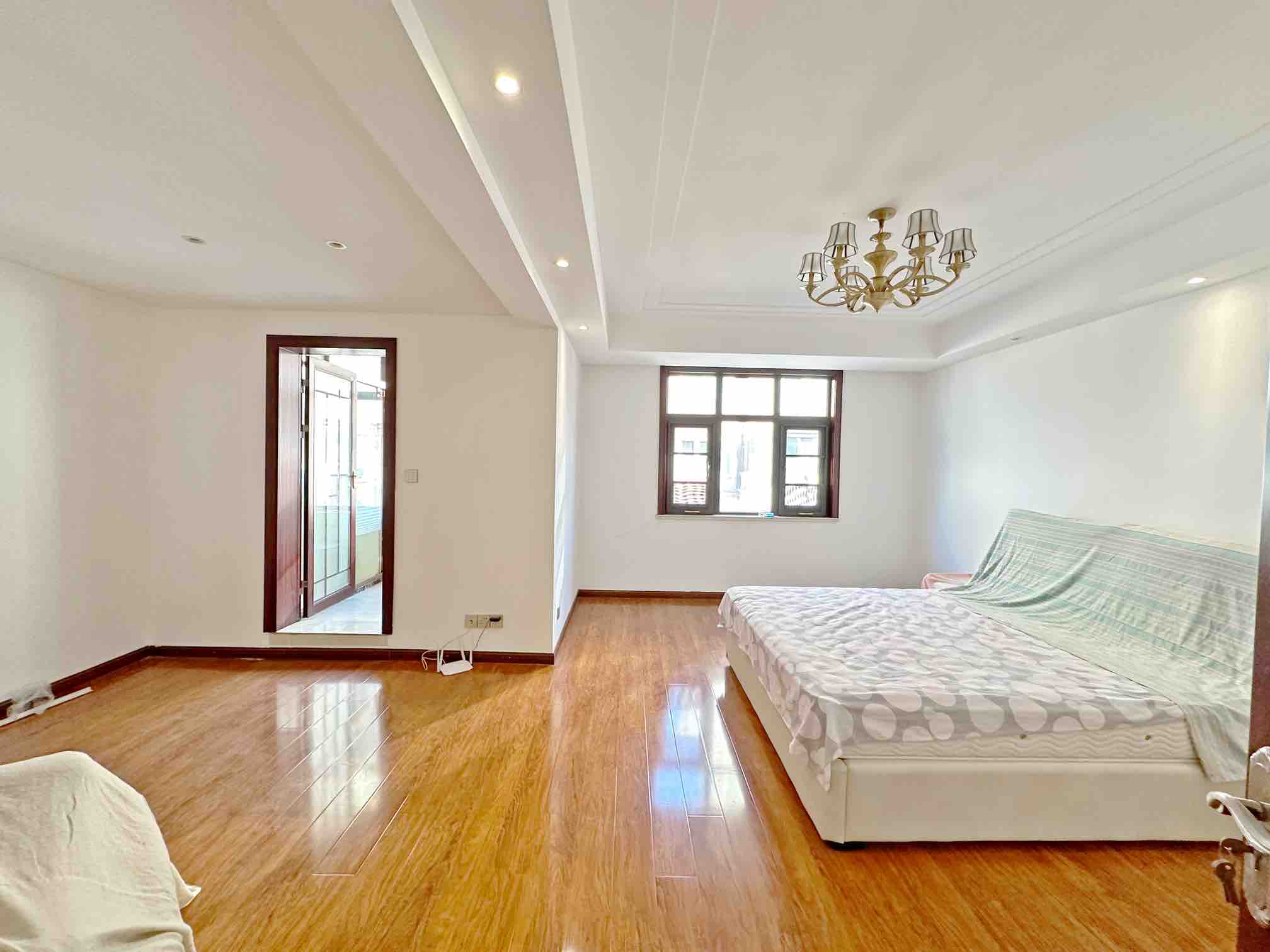 中海国际社区（铂宫别墅东区A5）