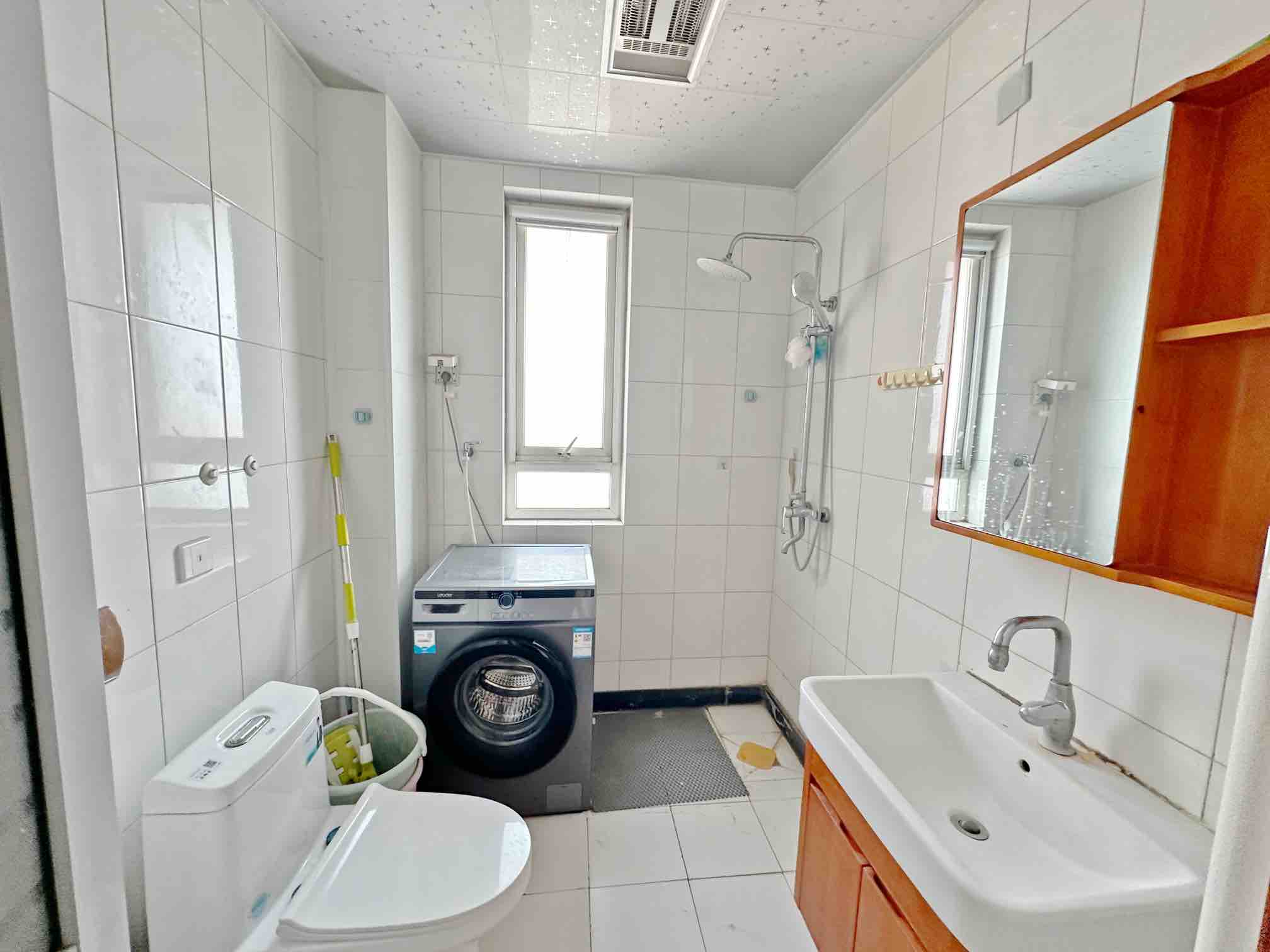 绿地新里卢浮公馆