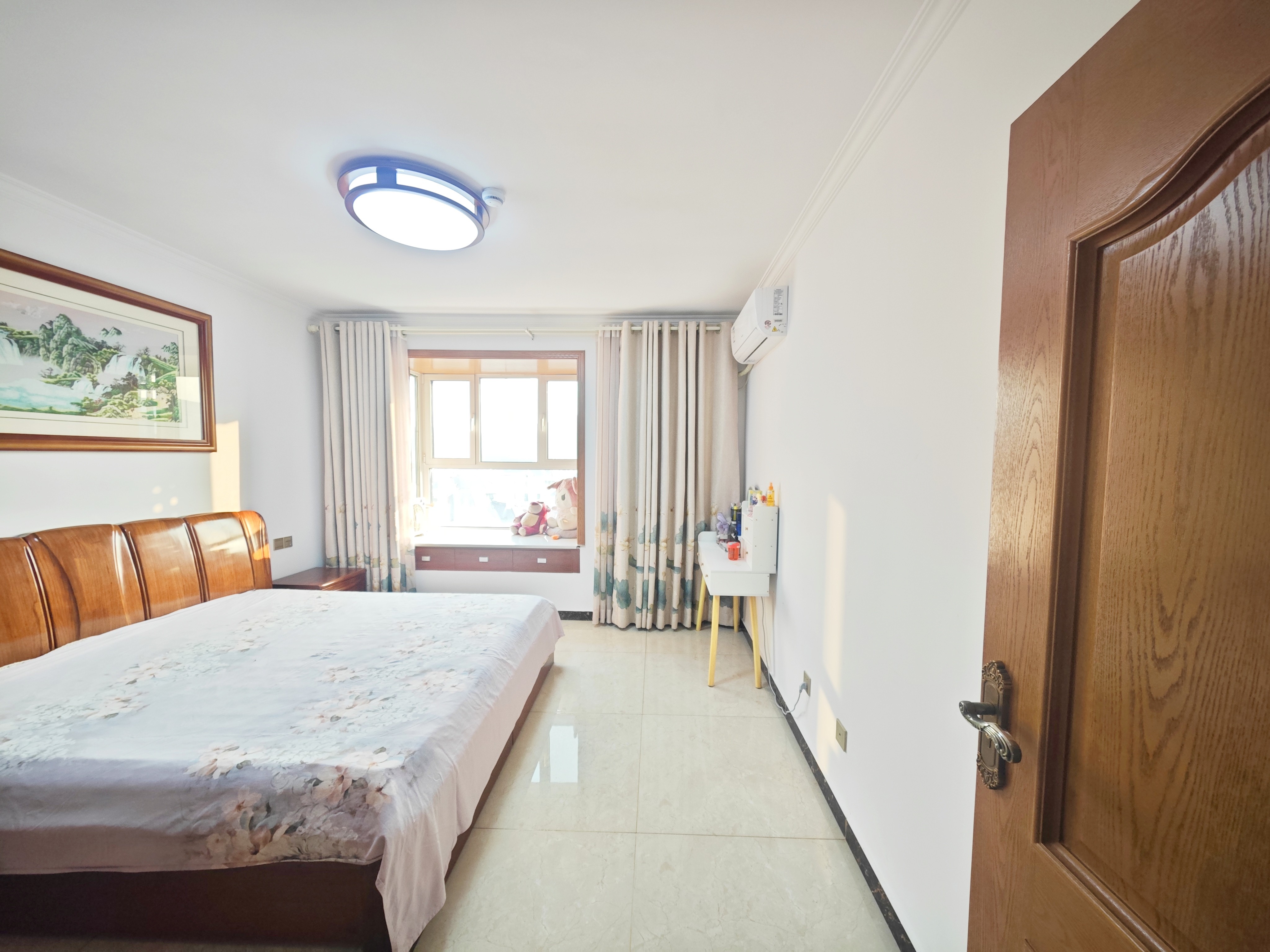 银丰唐郡玫瑰园