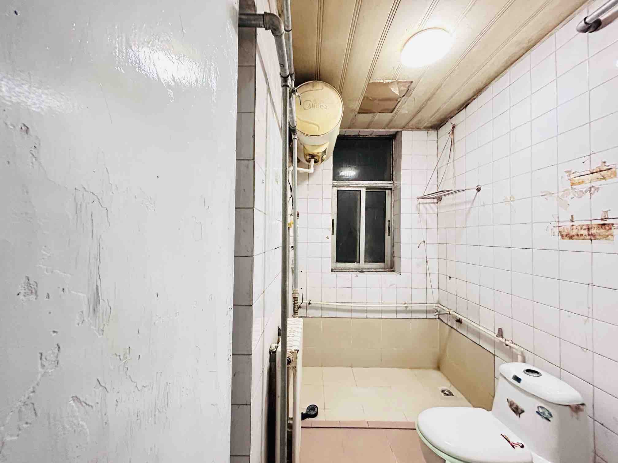 洪家楼南路17号