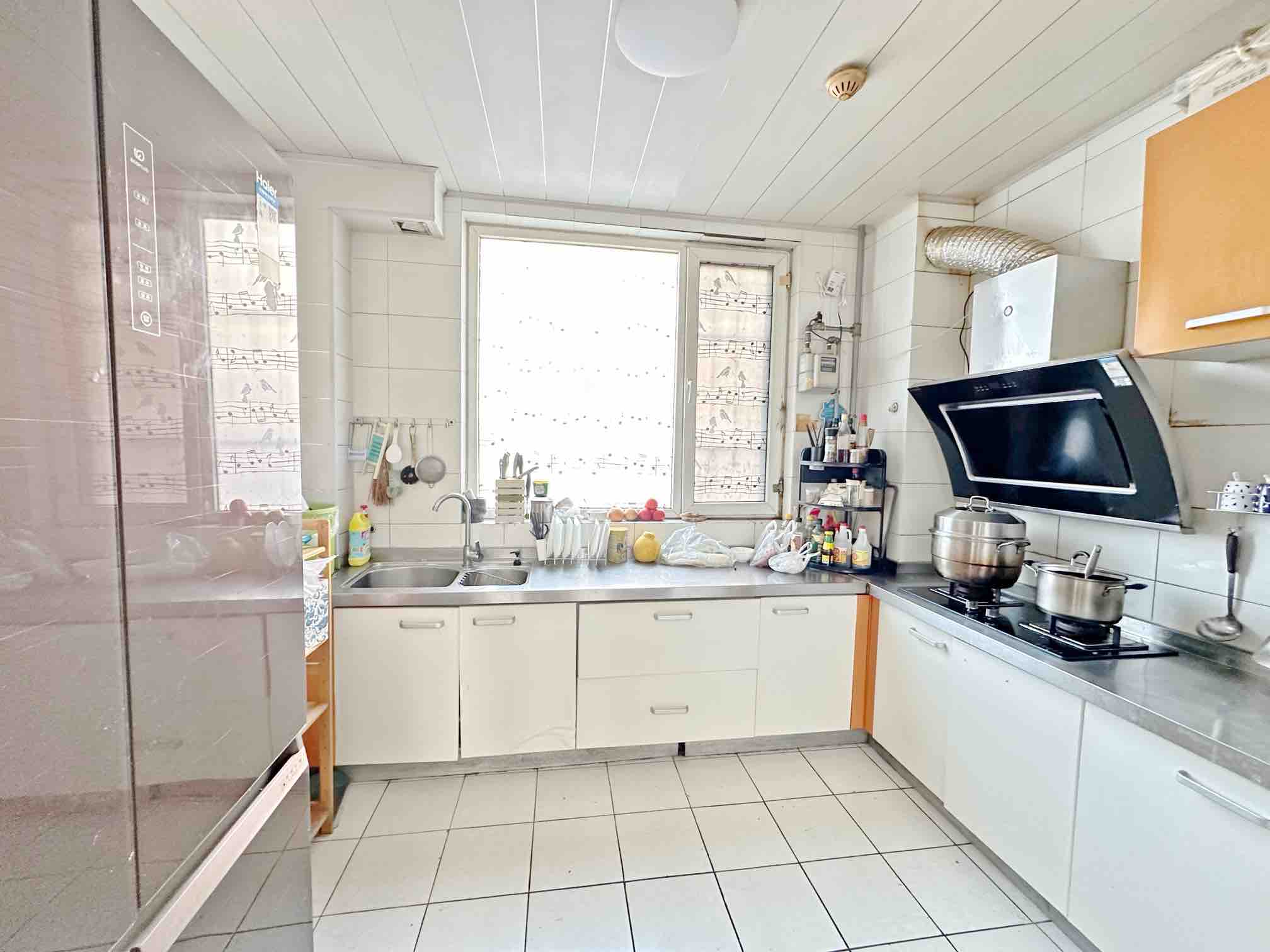 卧龙花园龙泰苑