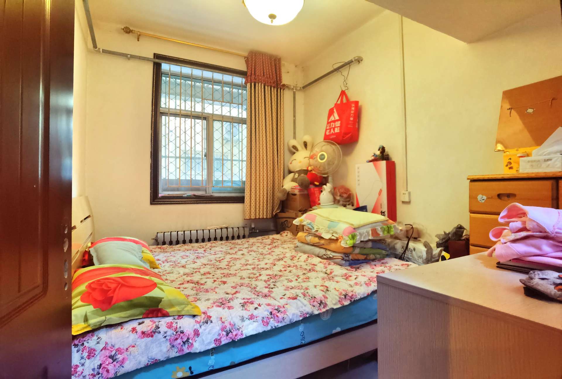 建国小经六路单位宿舍