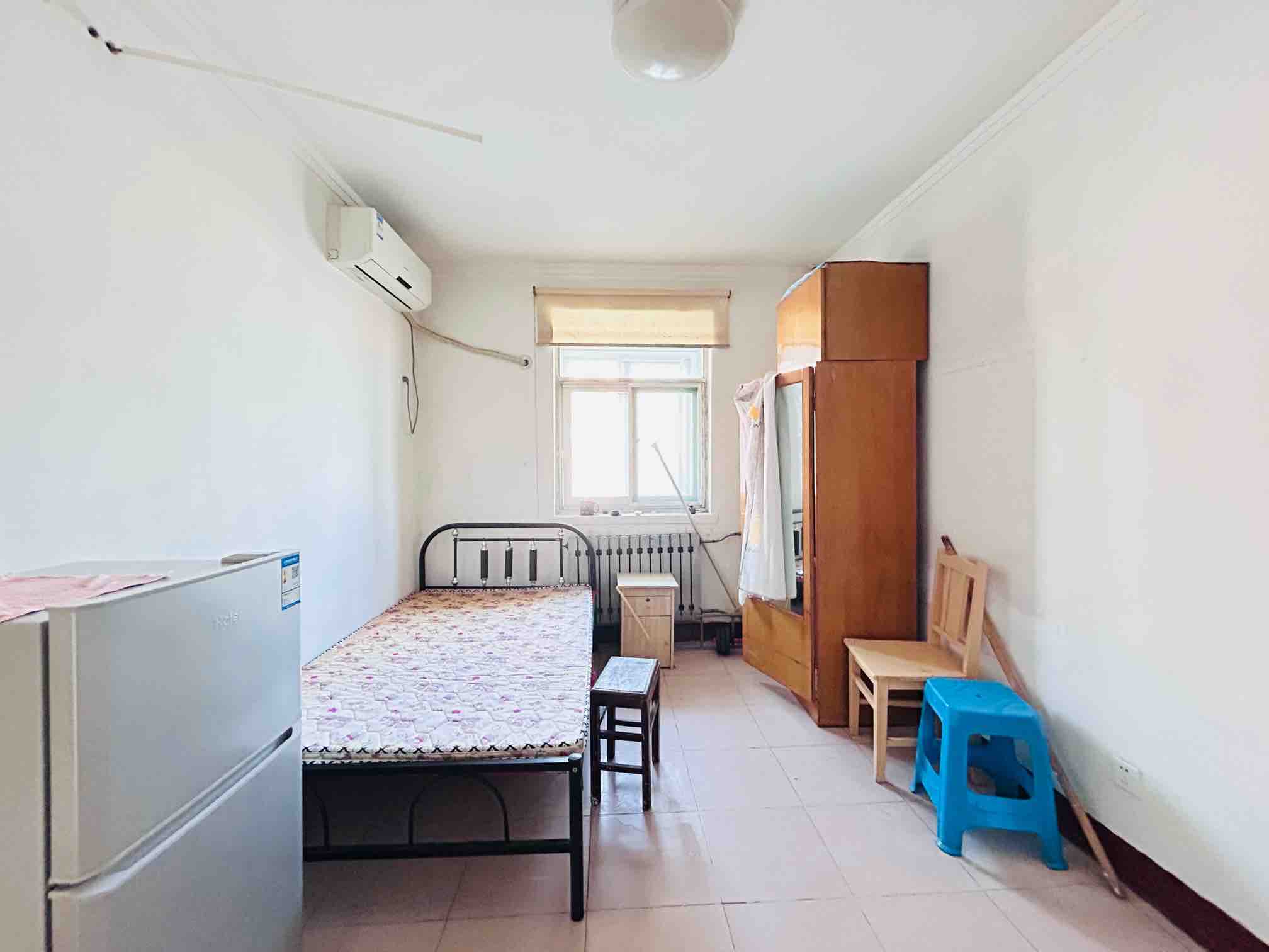 山大南路山大宿舍