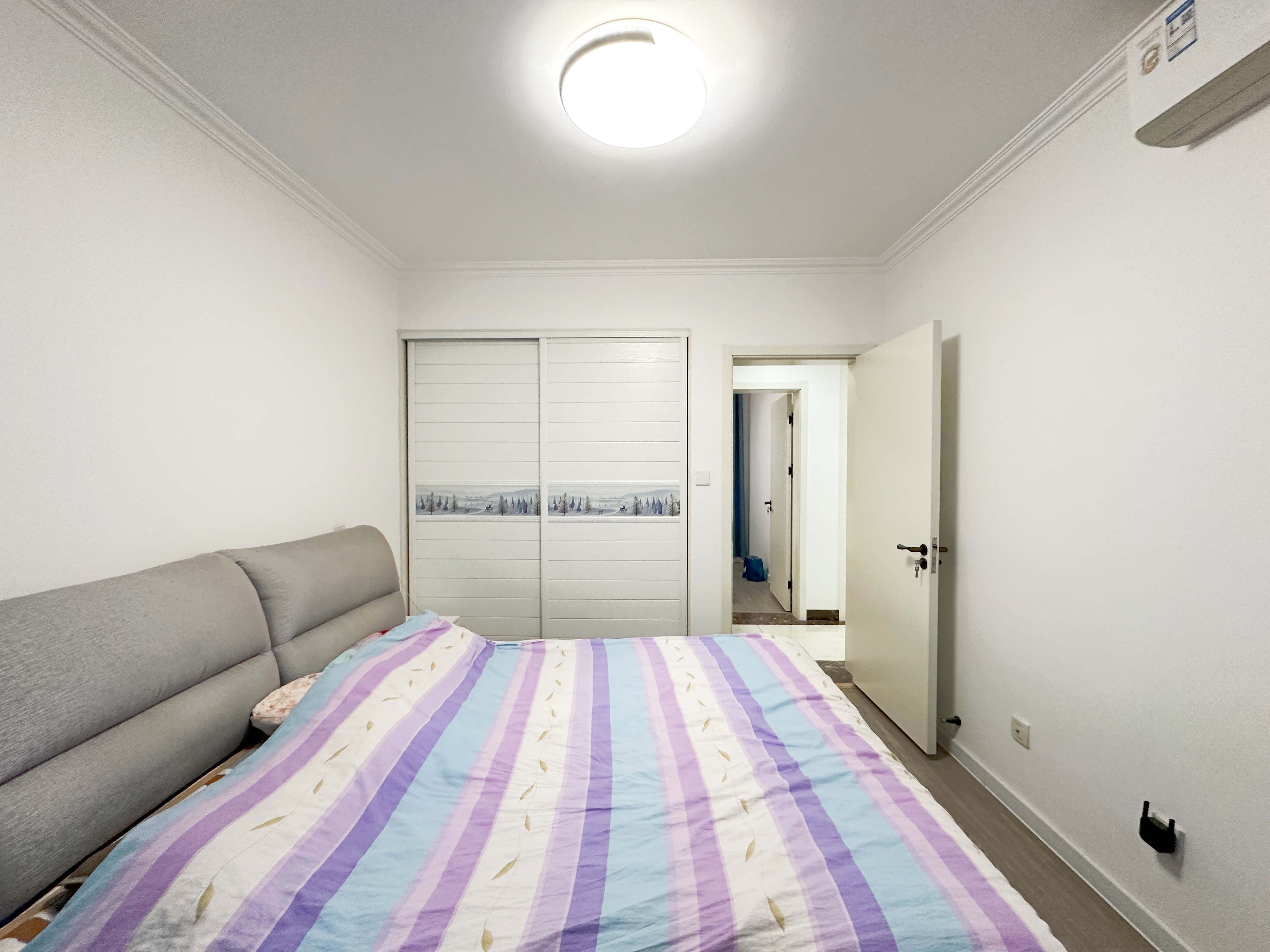 海尔云世界滟澜公馆花园