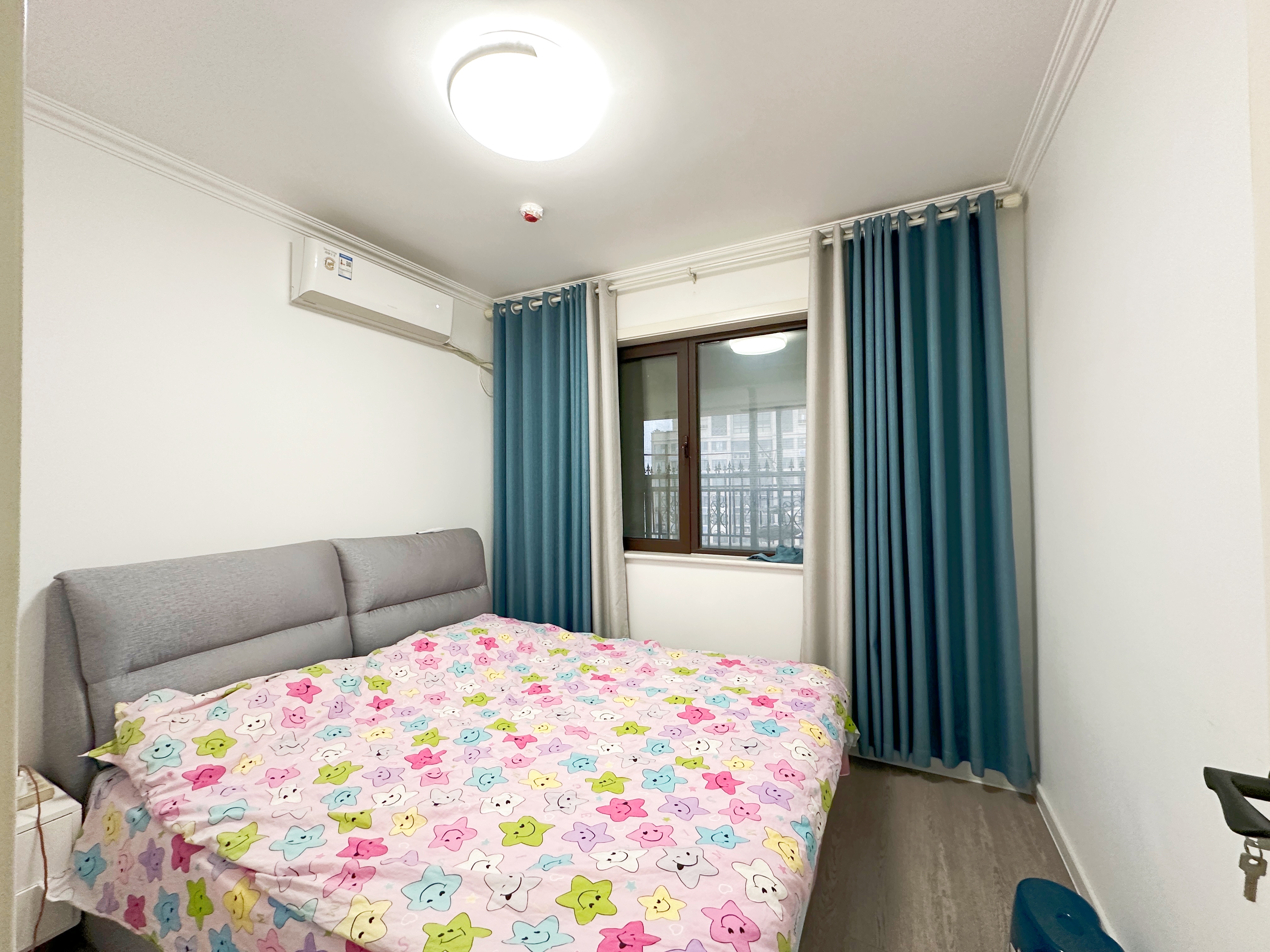 海尔云世界滟澜公馆花园