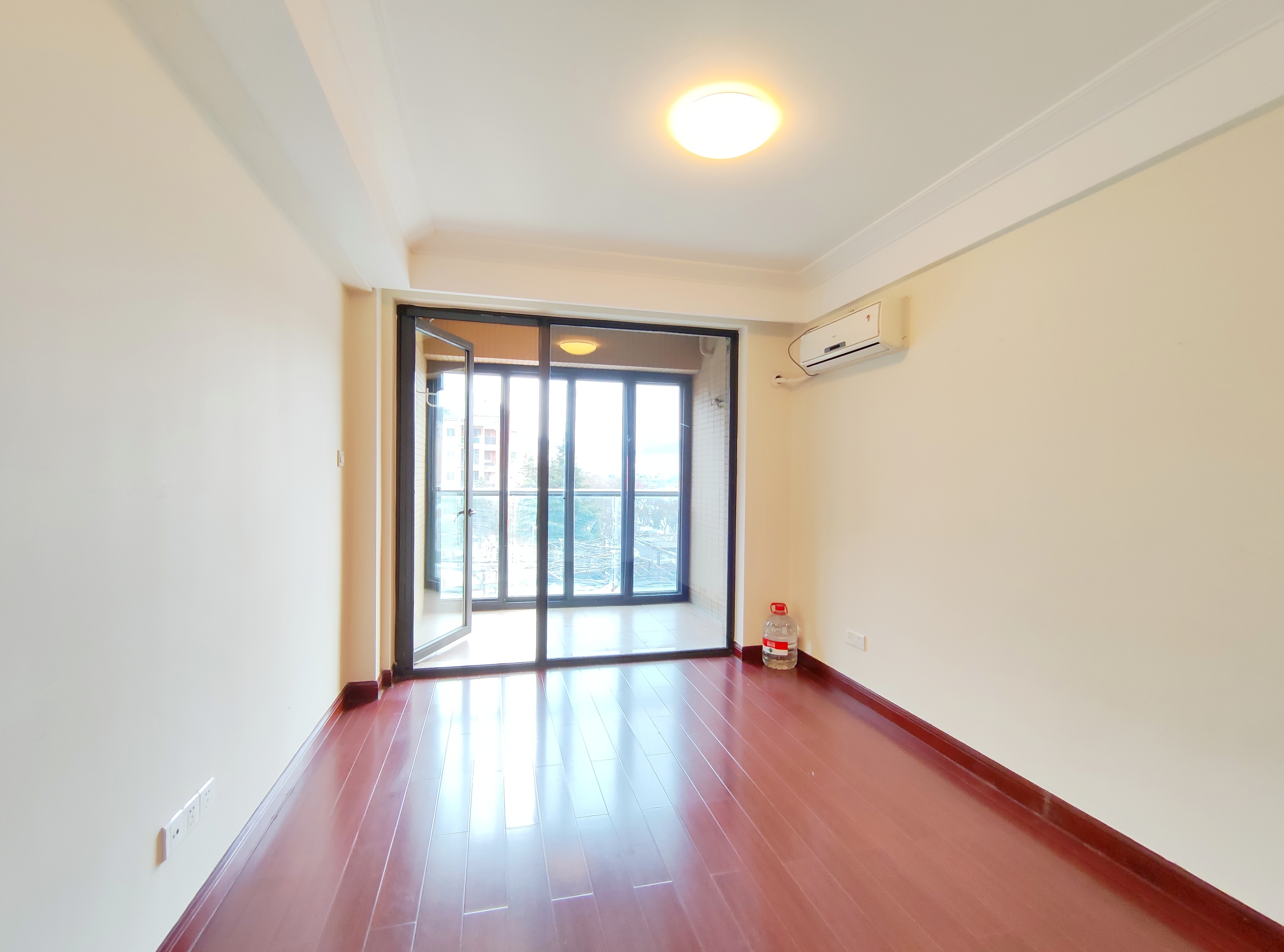 海尔绿城百合园