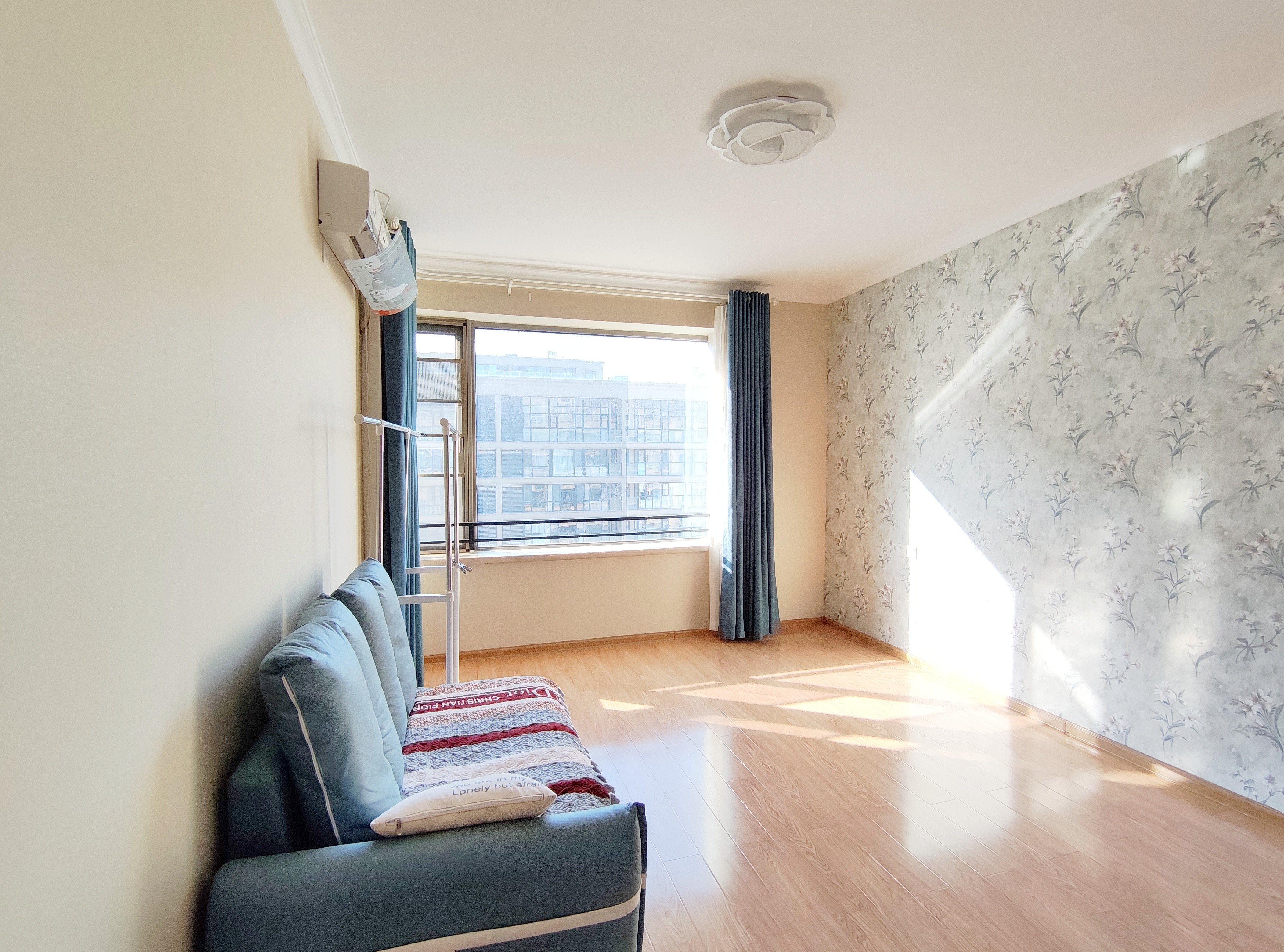 海尔绿城全运村锦兰园