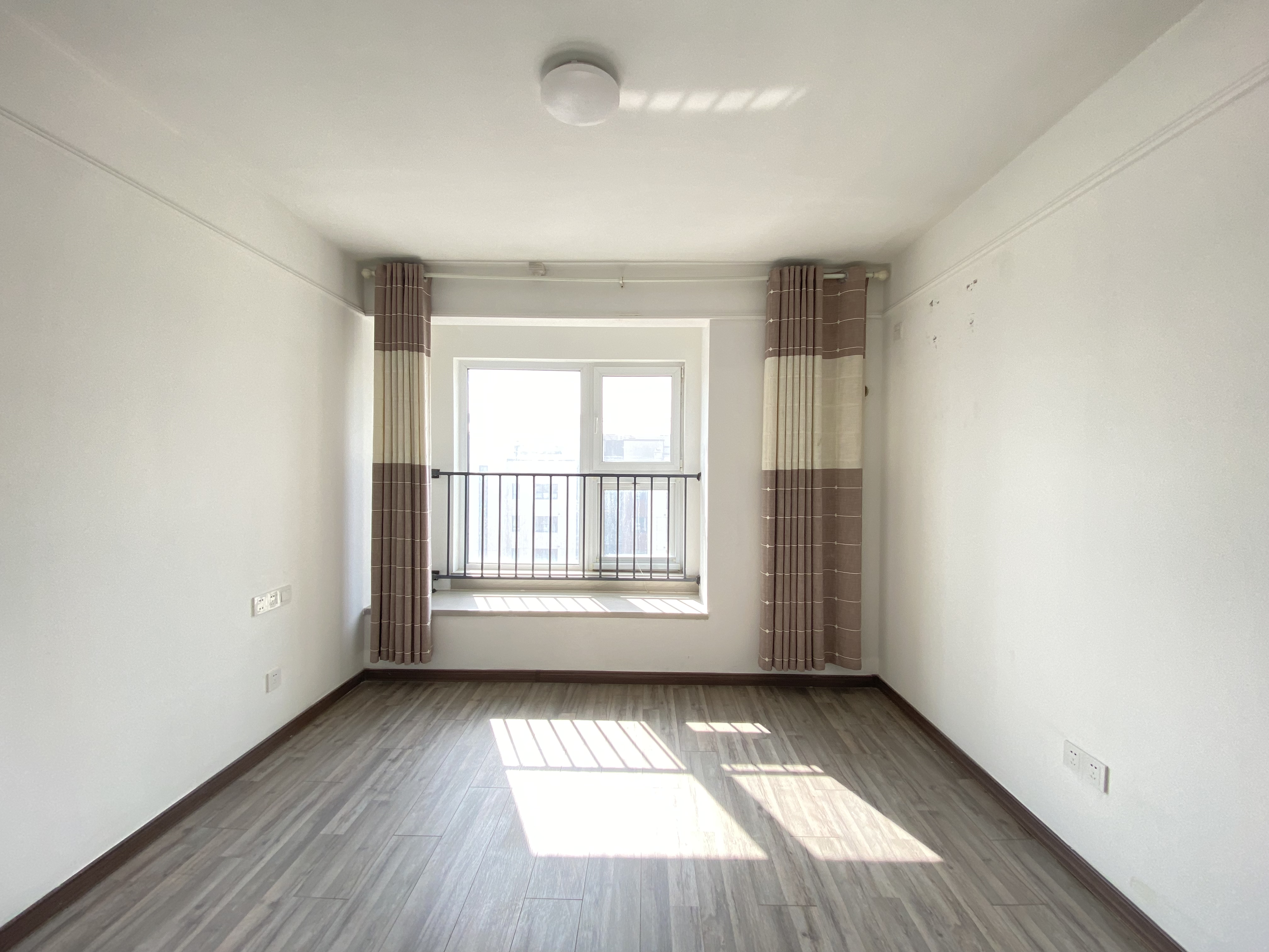 万科龙湖城市之光