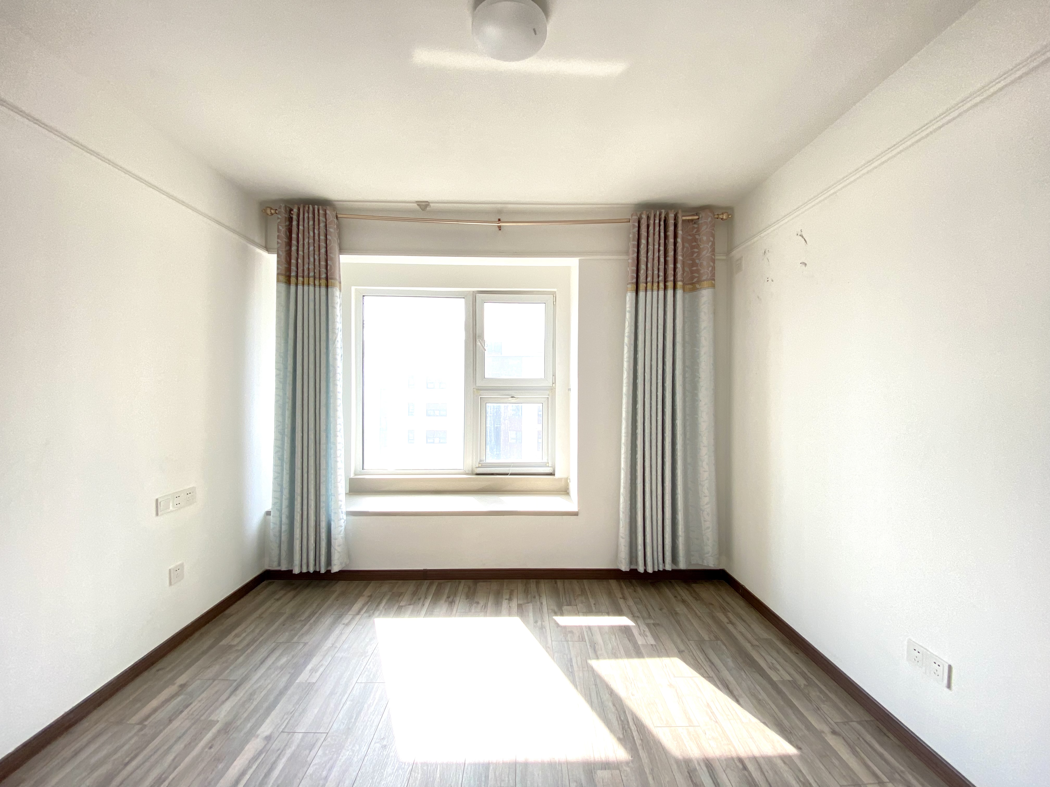 万科龙湖城市之光