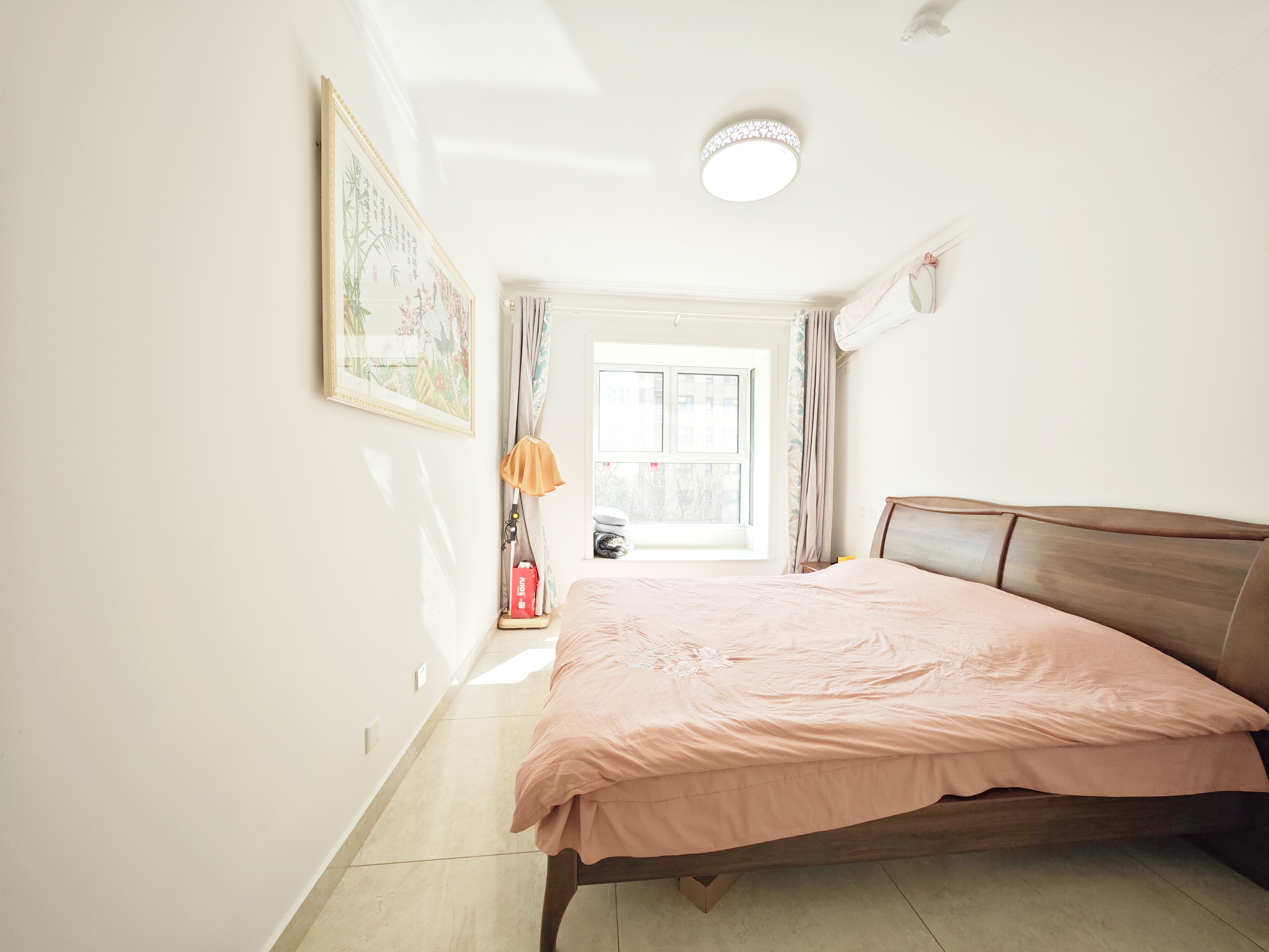 银丰唐郡玫瑰园